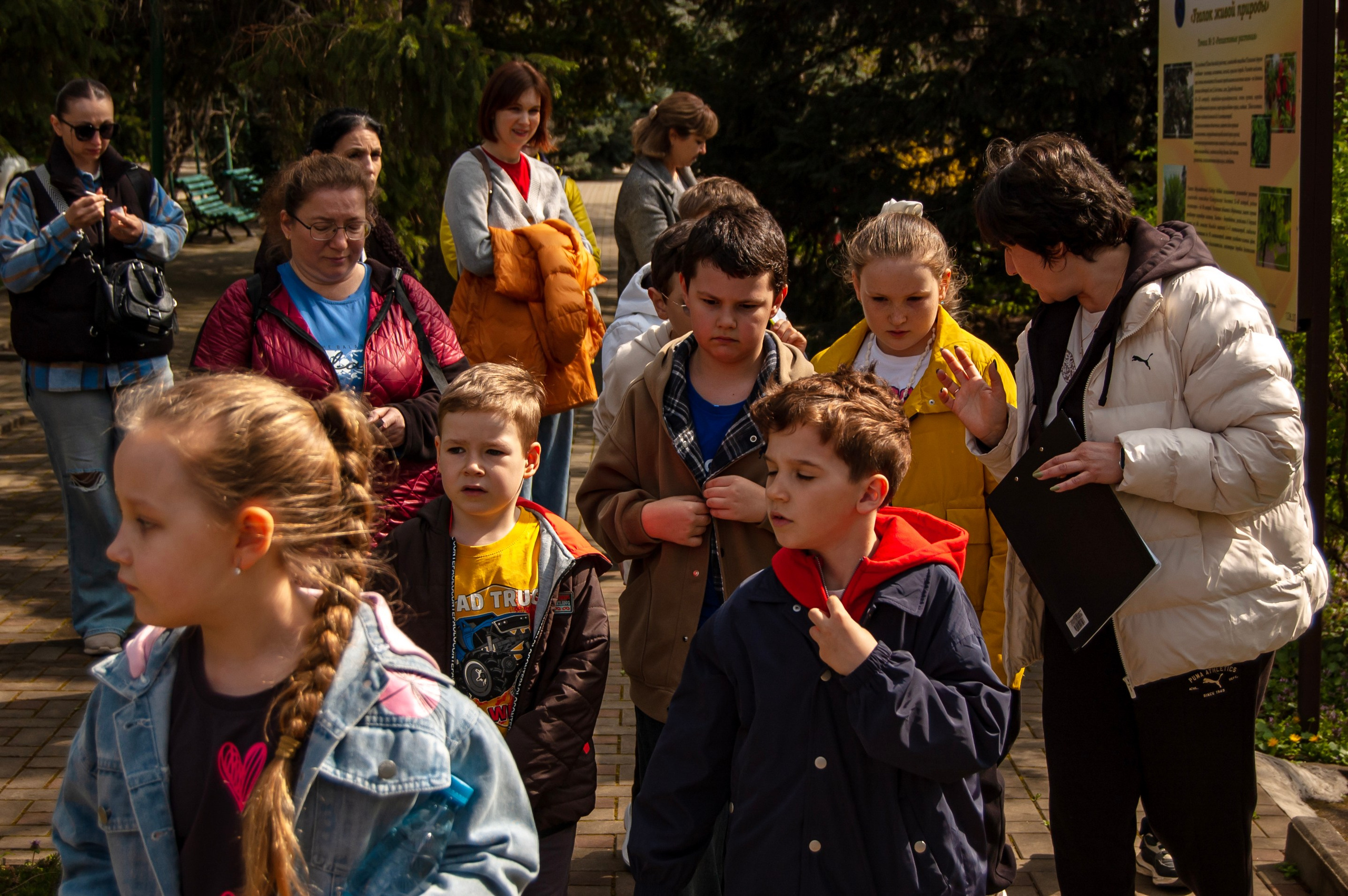 Репортажная съёмка 2 «В» класса СОШ № 11 в Краснодаре. Портретный фотограф в Краснодаре Слава Никитин