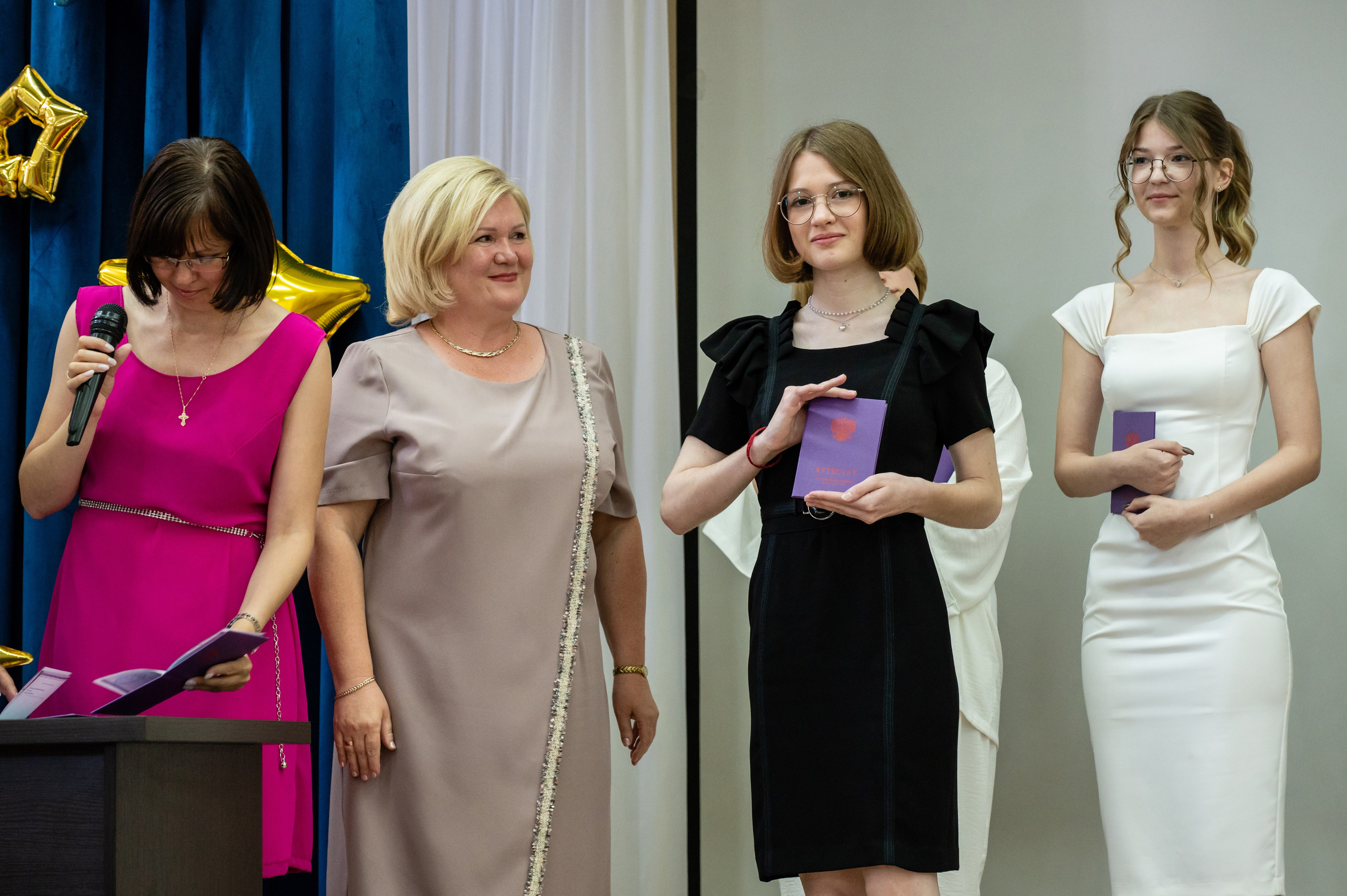 Школа № 98 9 класс вручение аттестатов. Вячеслав Скрипник Фотограф Краснодар