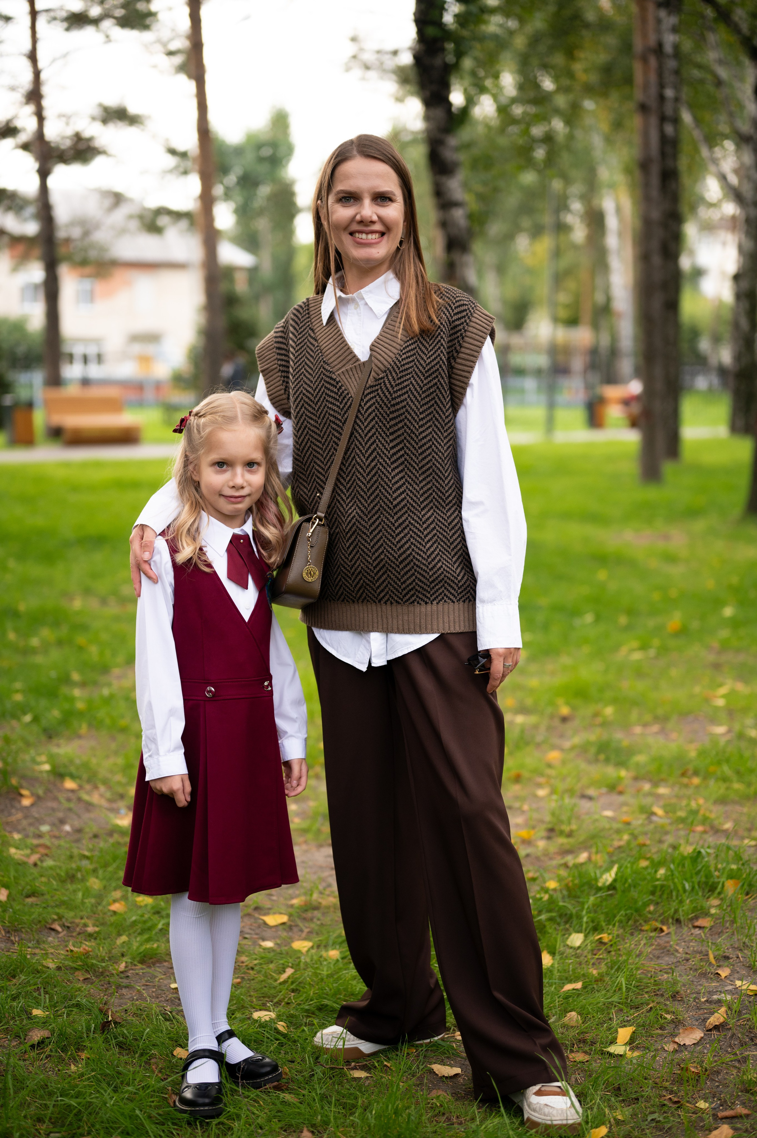 1 сентября 16 гимназия 2 класс (линейка + в классе+ на улице). Фотограф новорожденных, семейный детский в Тюмени Татьяна Морозова