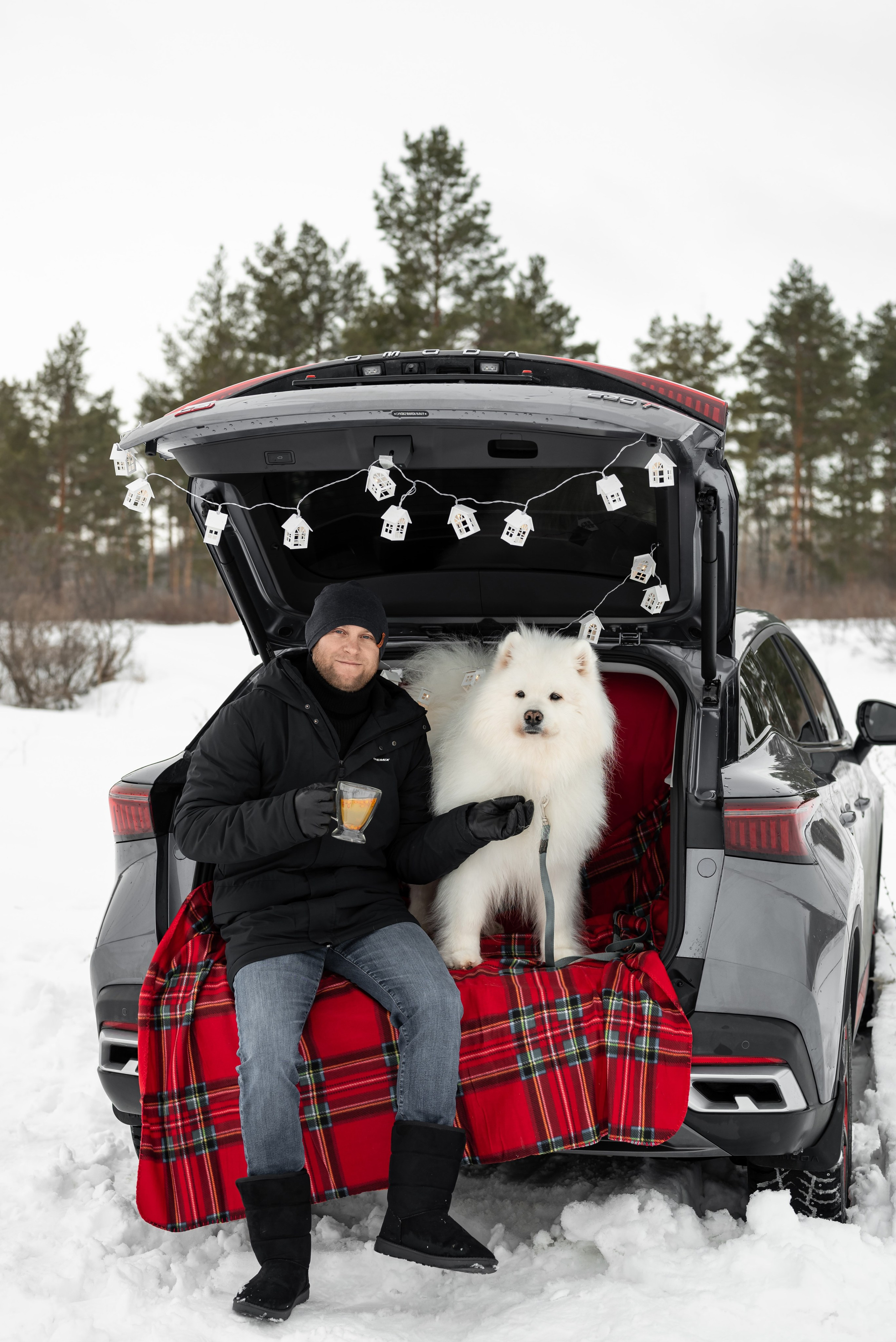 Фотопроект с Платоном и машиной на улице. Фотограф в городе Салават