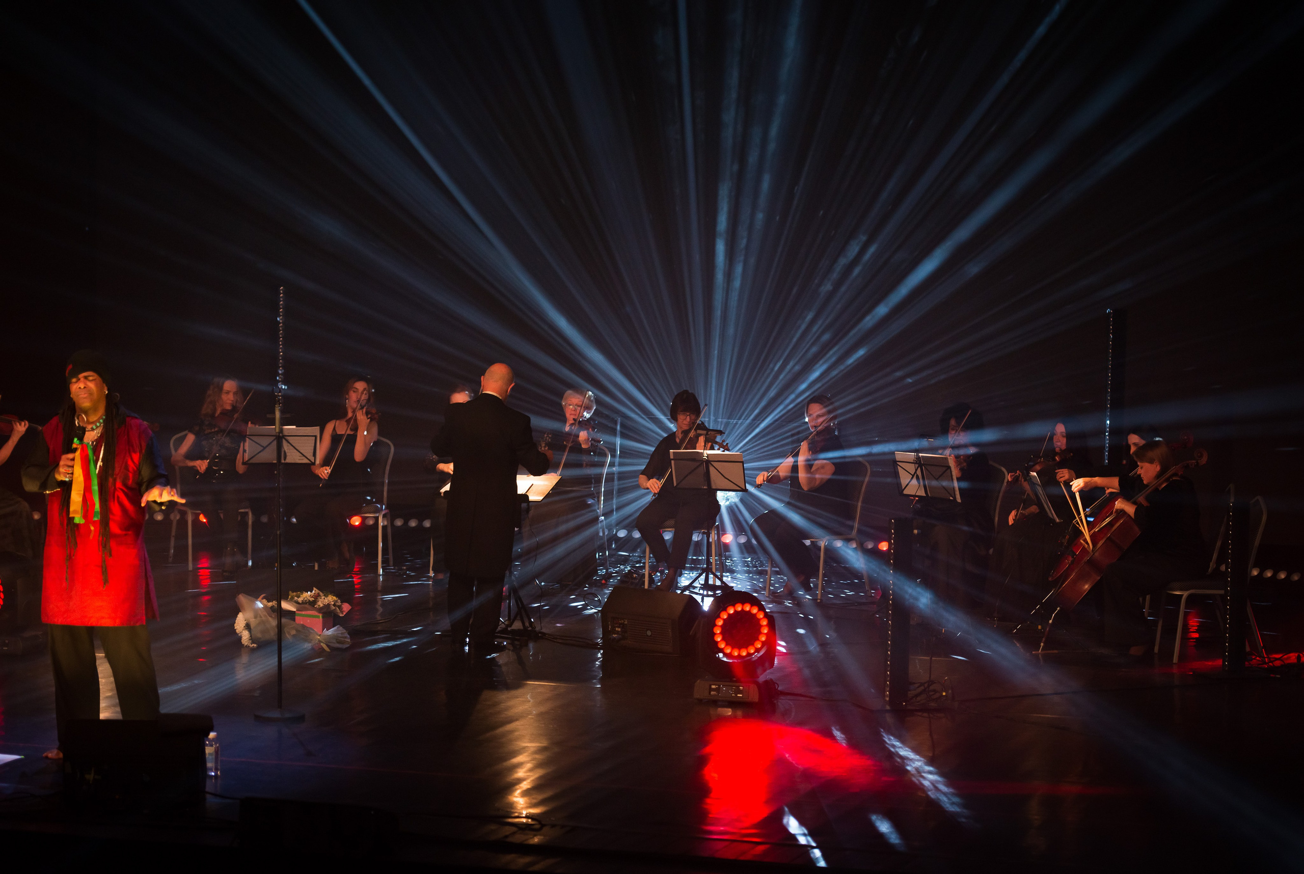 •Концерты. Фотограф Ксения Шевкопляс. г. Калининград. Кинематографический стиль — эстетика и истории, рассказанные через объектив