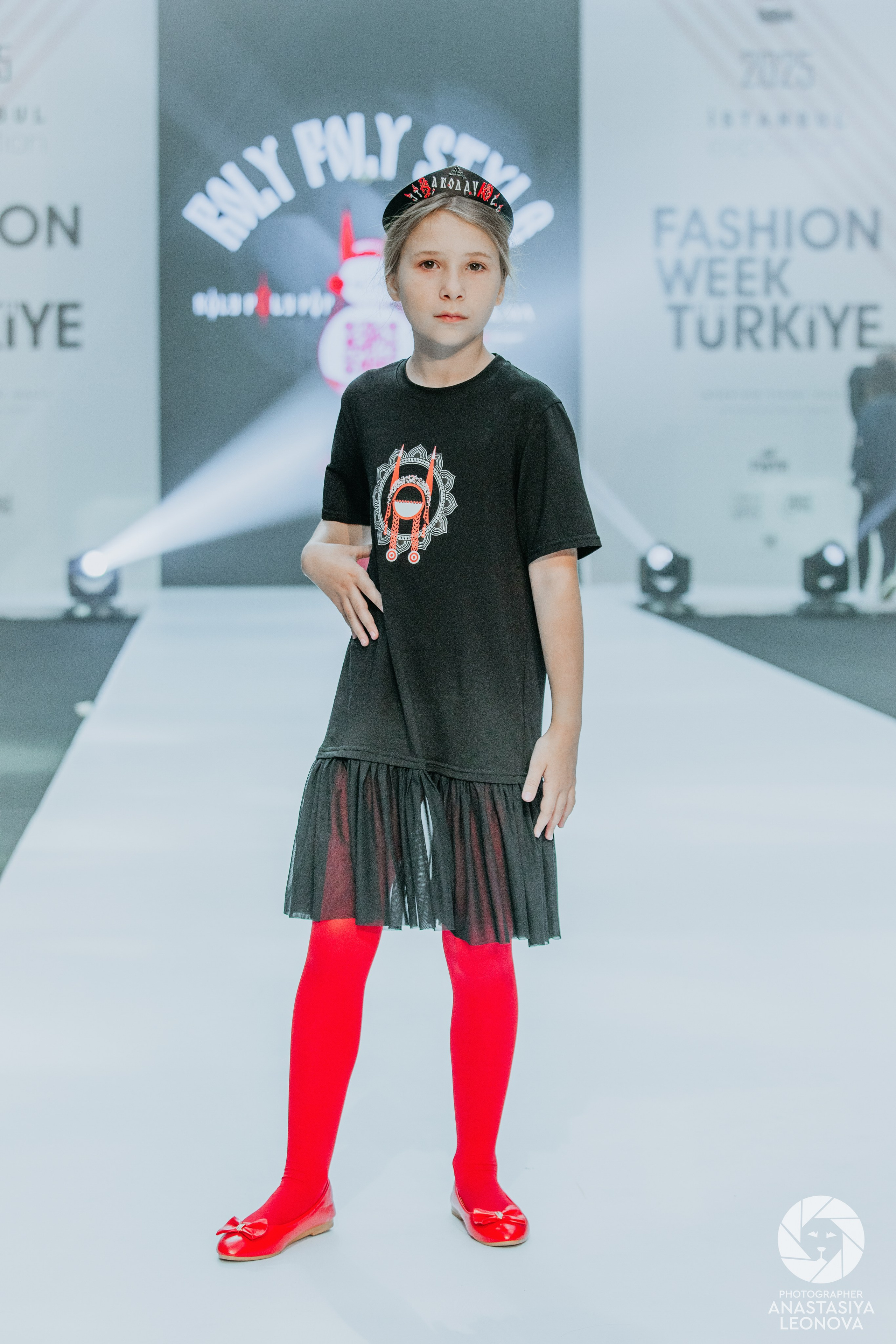 Fashion Week Türkiye [spring, 2025]. Anastasia Leonowa