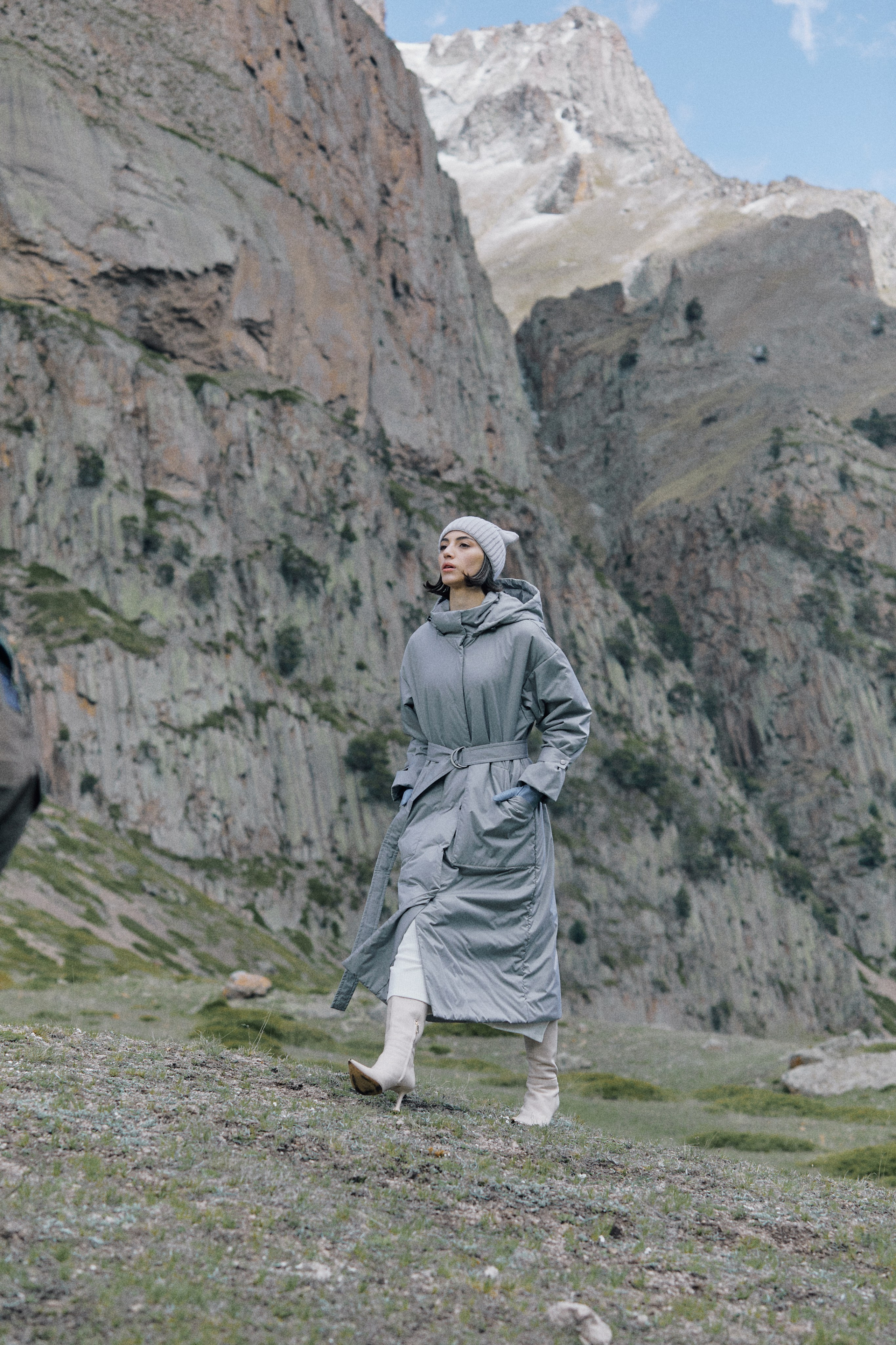 Съемка для бренда в горах. Фотограф Продюсер в горах КБР / Москва  Нальчик Горы