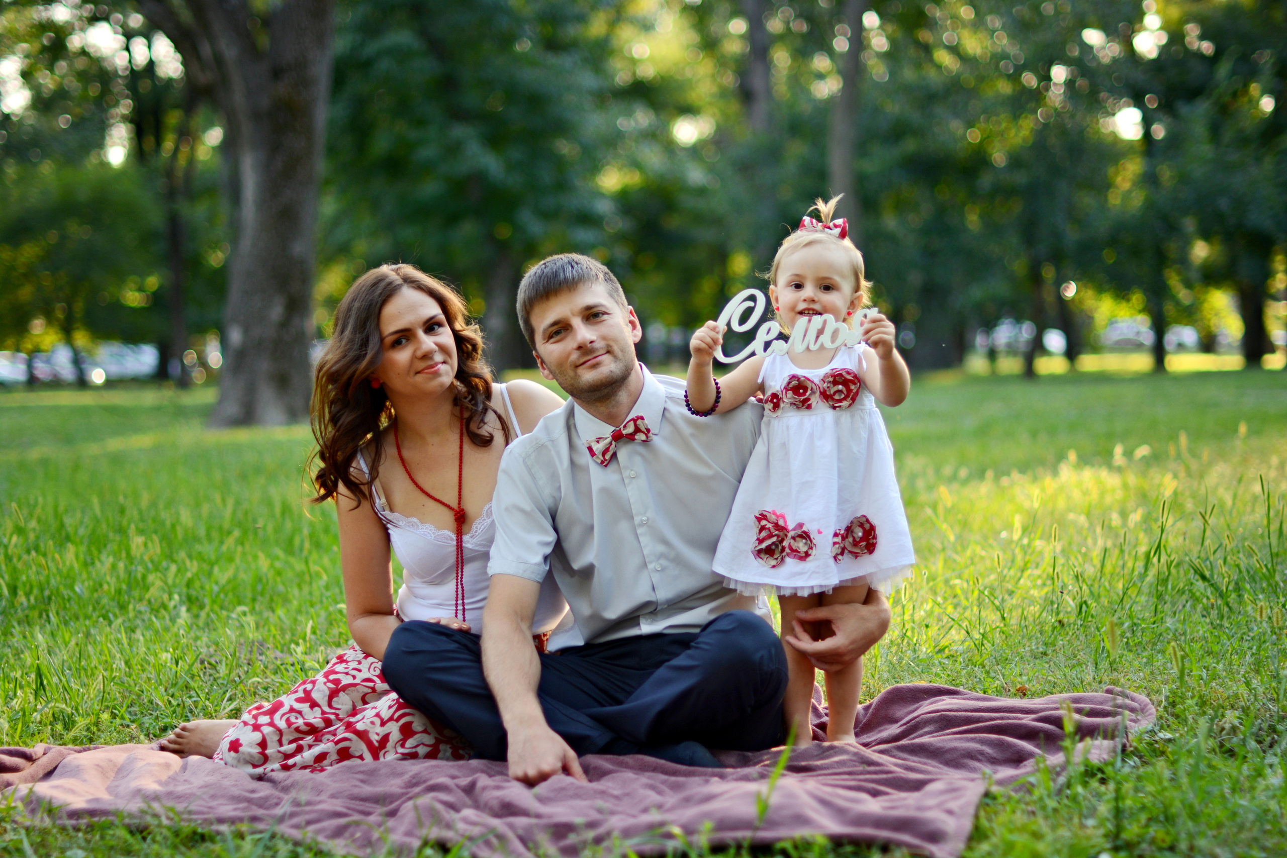 Семейная фотосессия на природе. Свадебный и семейный фотограф в Ростове-на-Дону Буткова З