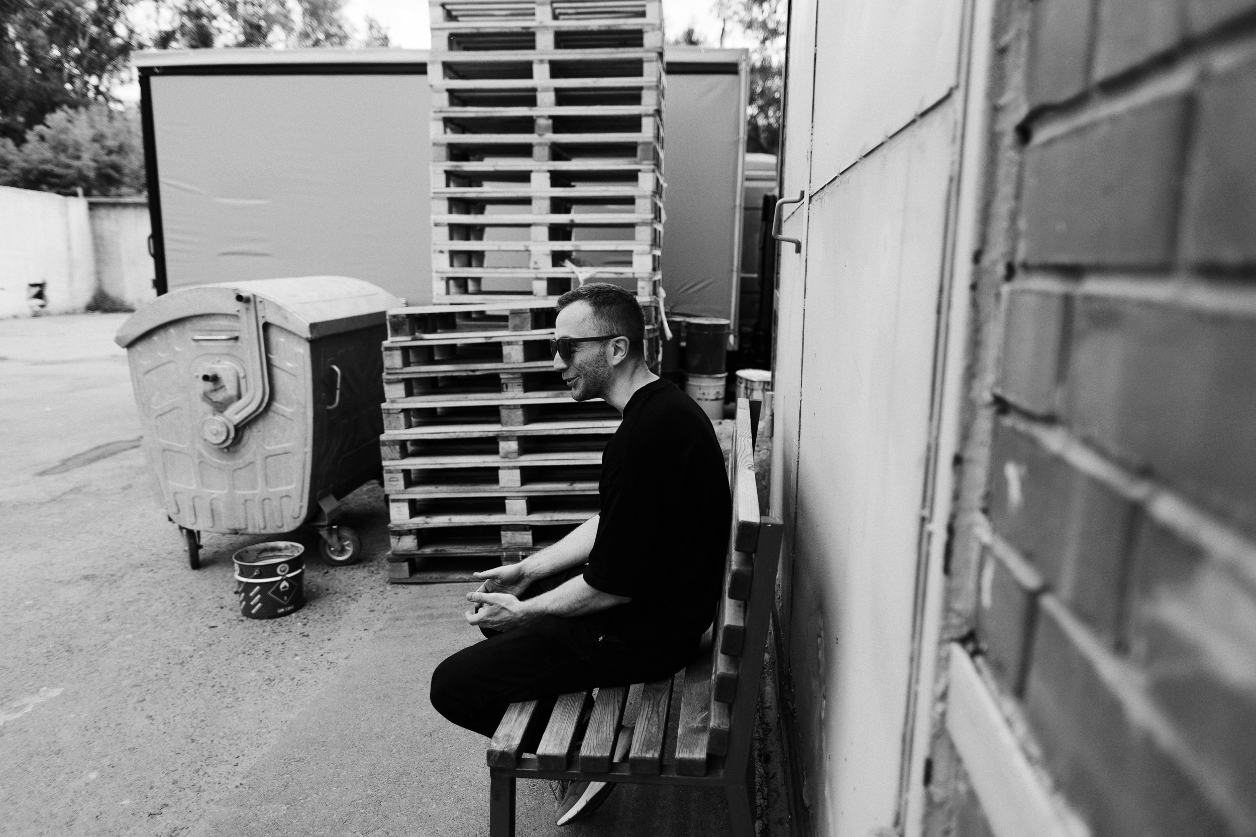 Уличная фотосессия мужской портрет. Фотограф Дарья Мустафина, Тюмень