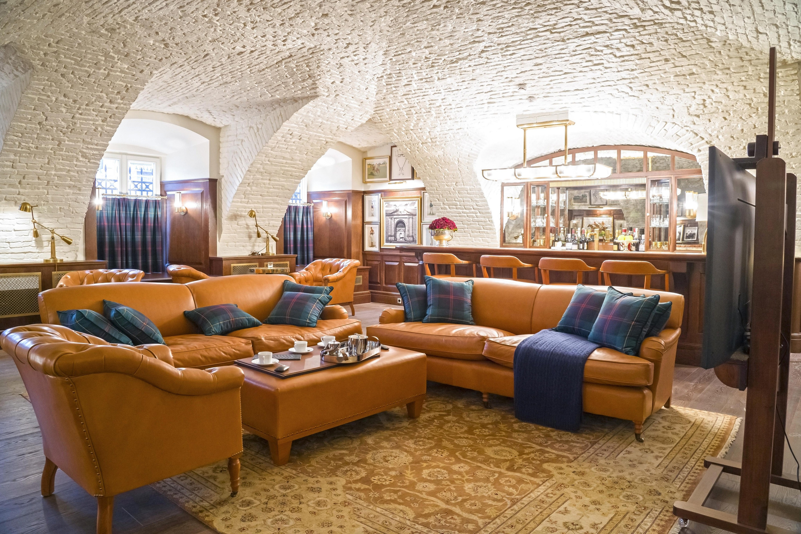 Интерьер бара ресторана. Фотограф в Санкт-Петербурге. Репортажная и все съёмки для бизнеса