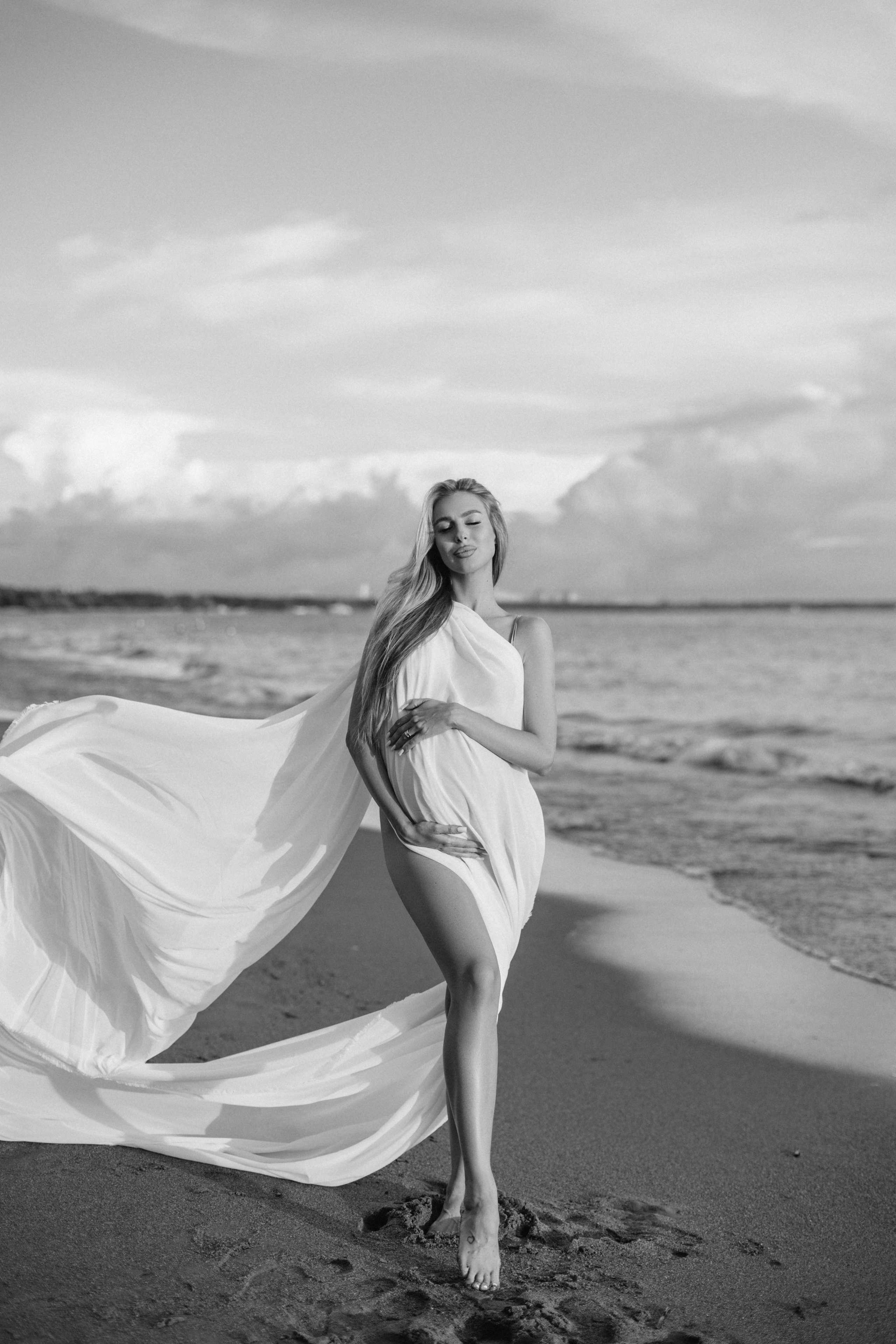 Sea. NatalieDmi — фотосессия беременности, семейный фотограф, портрет