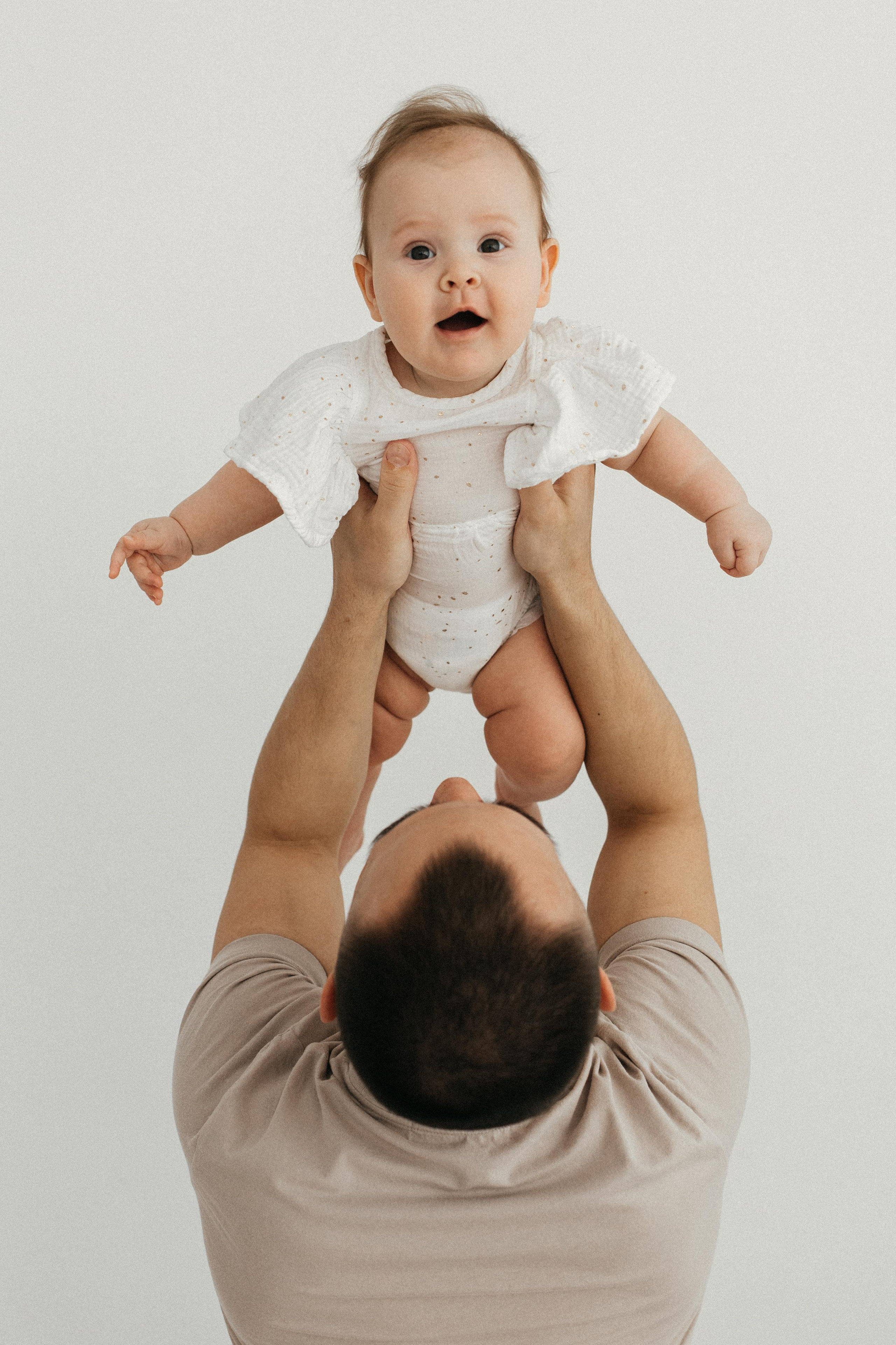 Оксана, Андрей и Есения. Главная