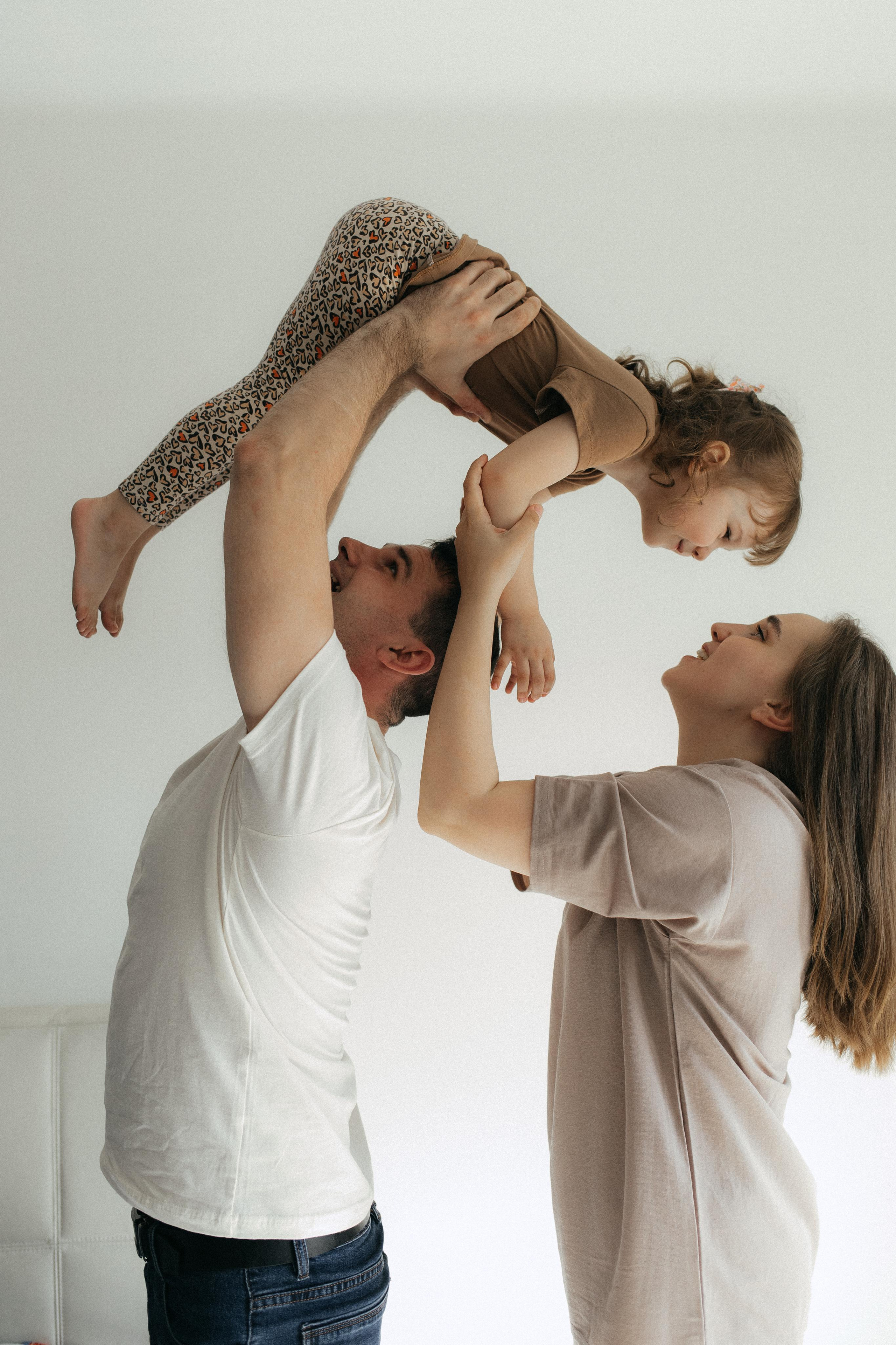 Аня, Дима, Никита, Маша и Ева. Главная