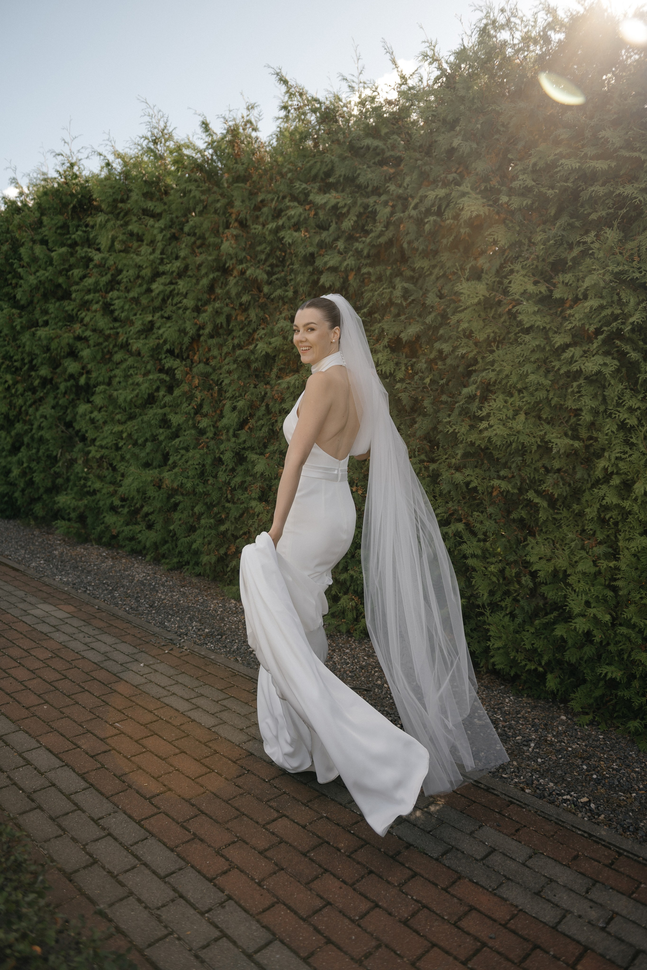 Wedding day in VERSAL PARK. Wedding PHOTOGRAPHER Andrew Vnukov
