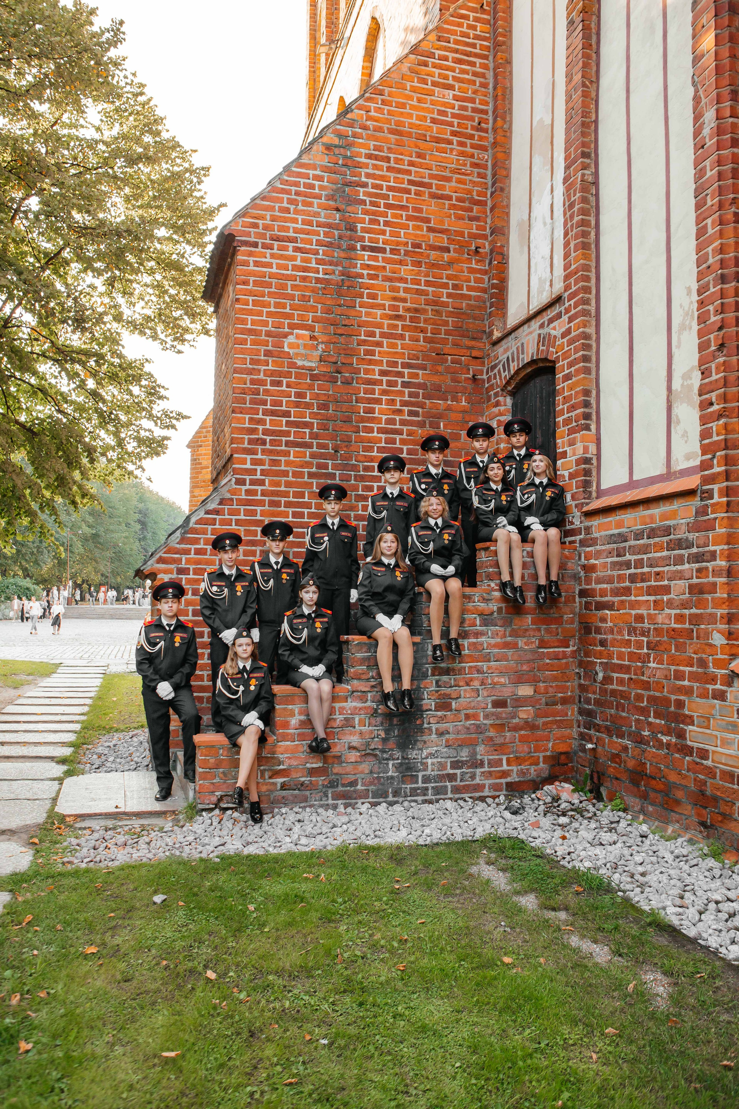 КАДЕТСКИЕ КЛАССЫ. LiveBook39 — студия выпускных альбомов Светланы Микишаниной в Калининграде