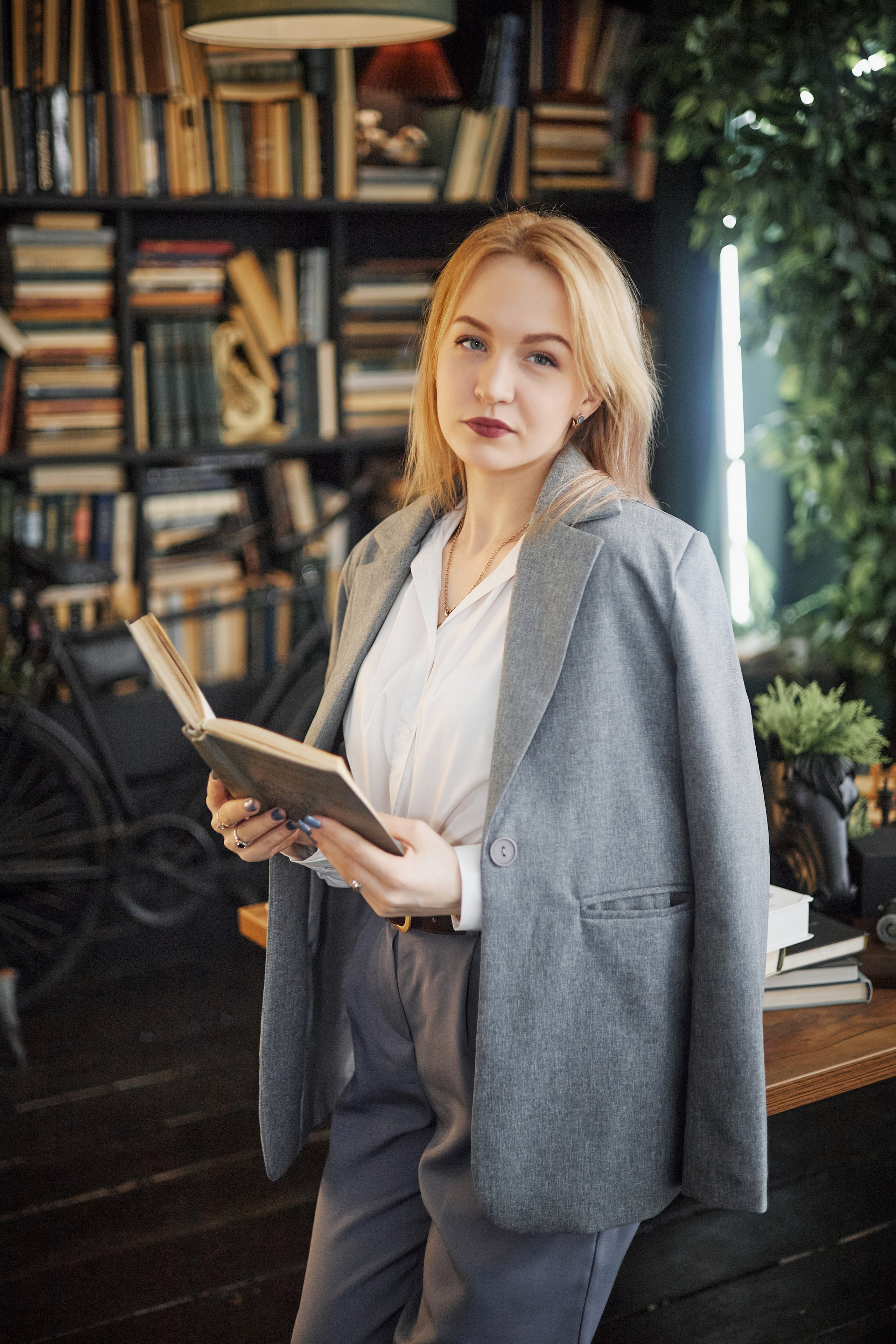 Портреты. Выпускные альбомы в городе Курган для всех