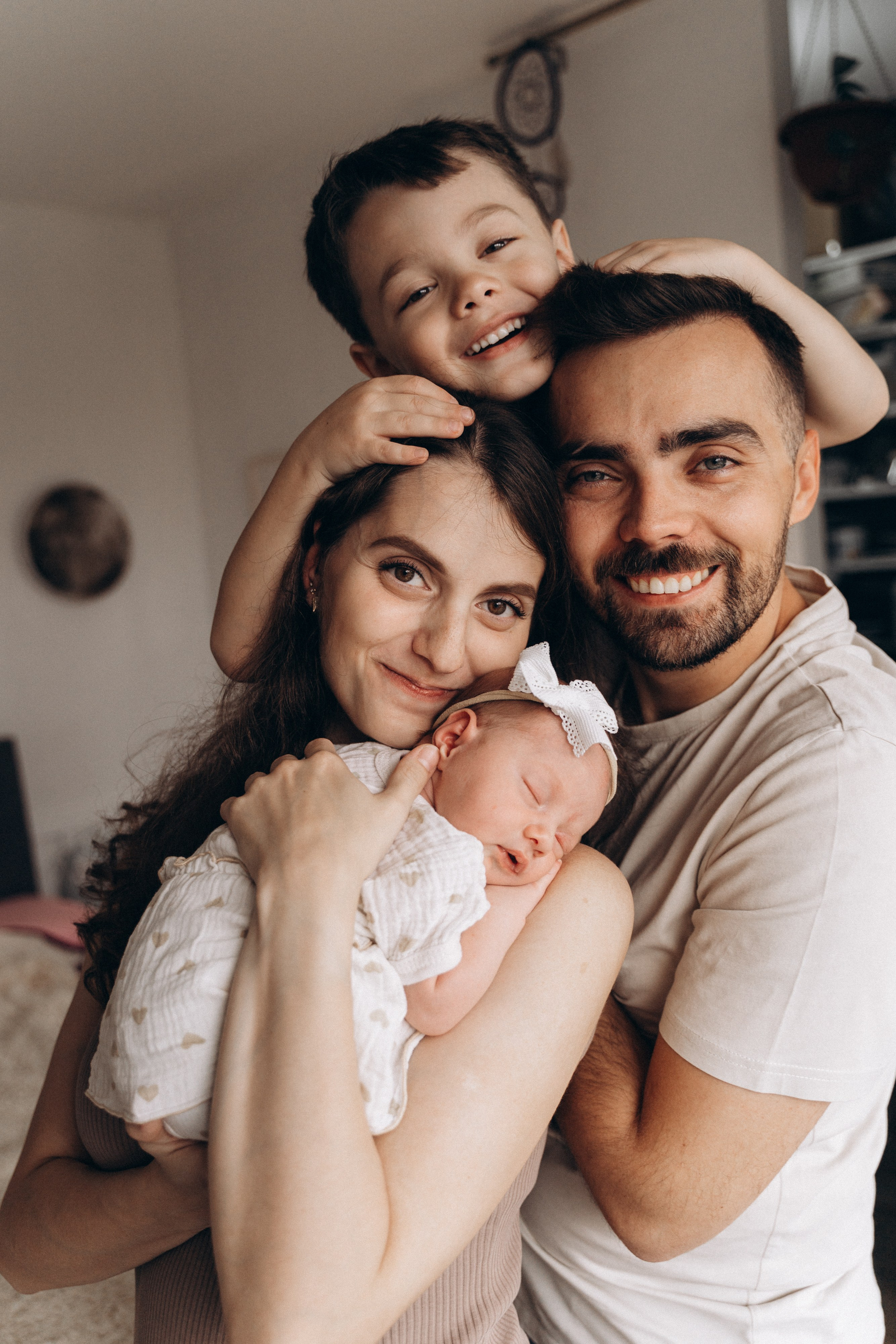 Вова, Катя, Гриша и Ася. Волик Мария