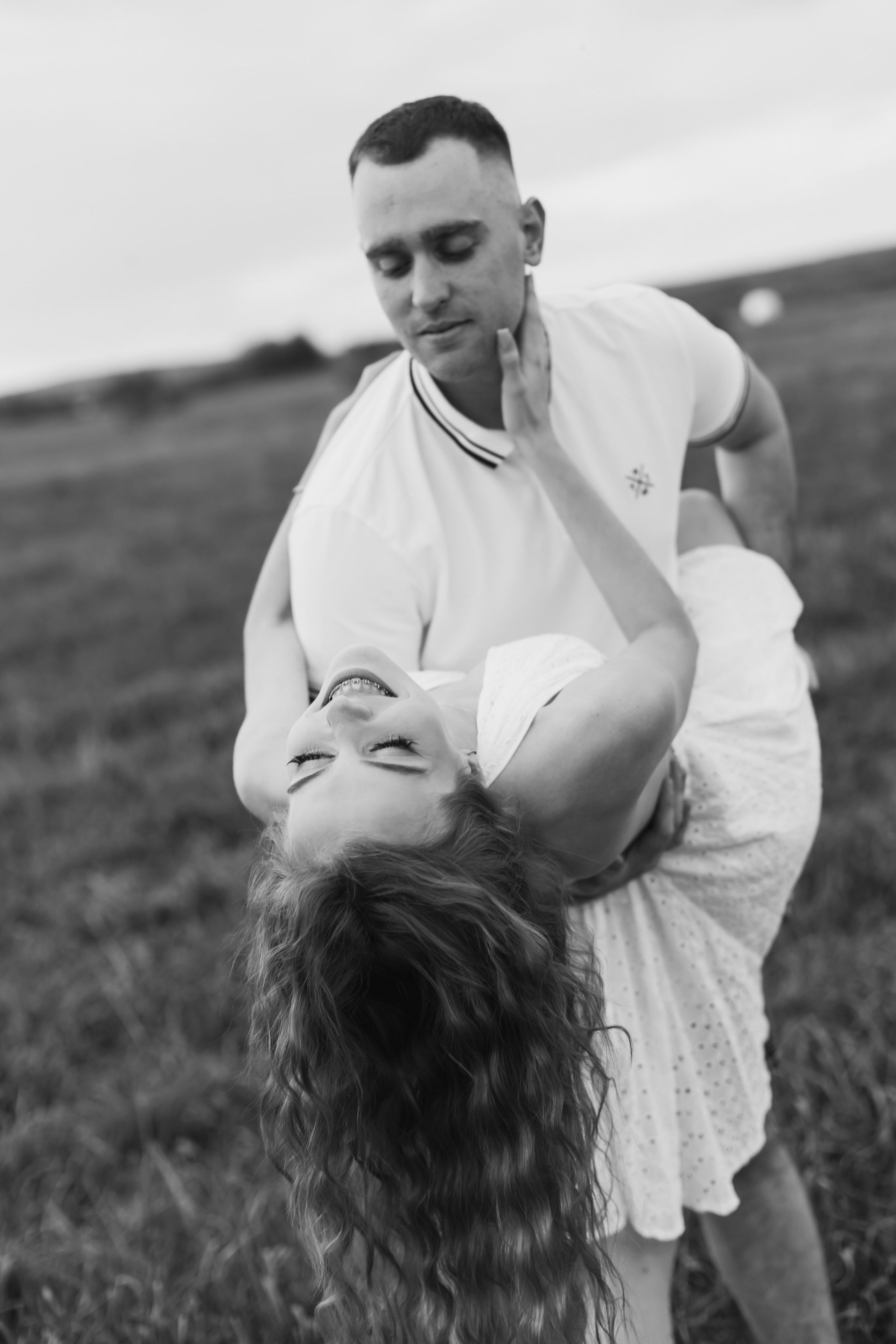 Закат, поле. Свадебный и семейный фотограф Екатеринбург Настя Саедгалина