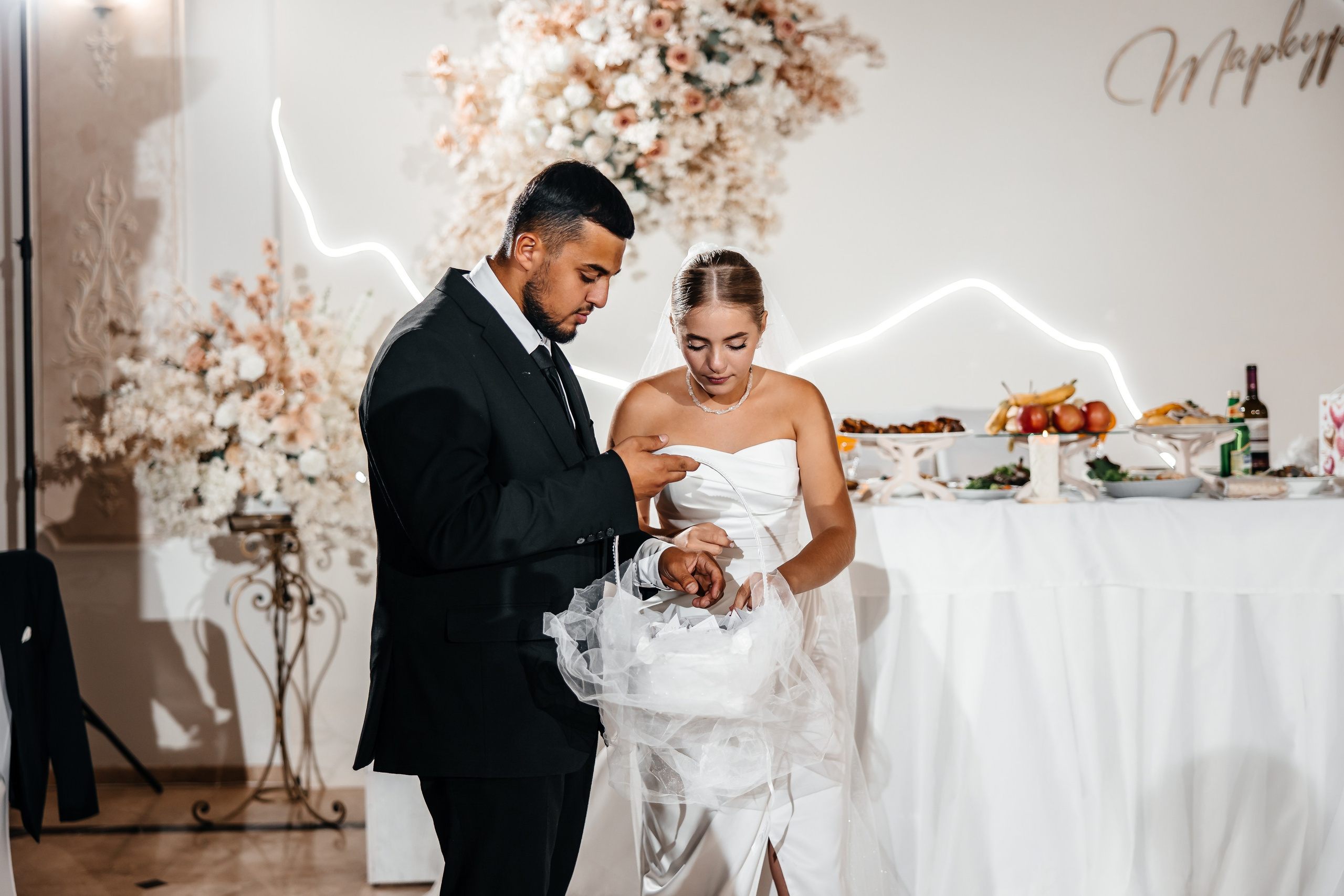 Анонс свадьбы для Арсена и Дианы. Свадебный фотограф в Крыму и Севастополе Ольга Баскакова