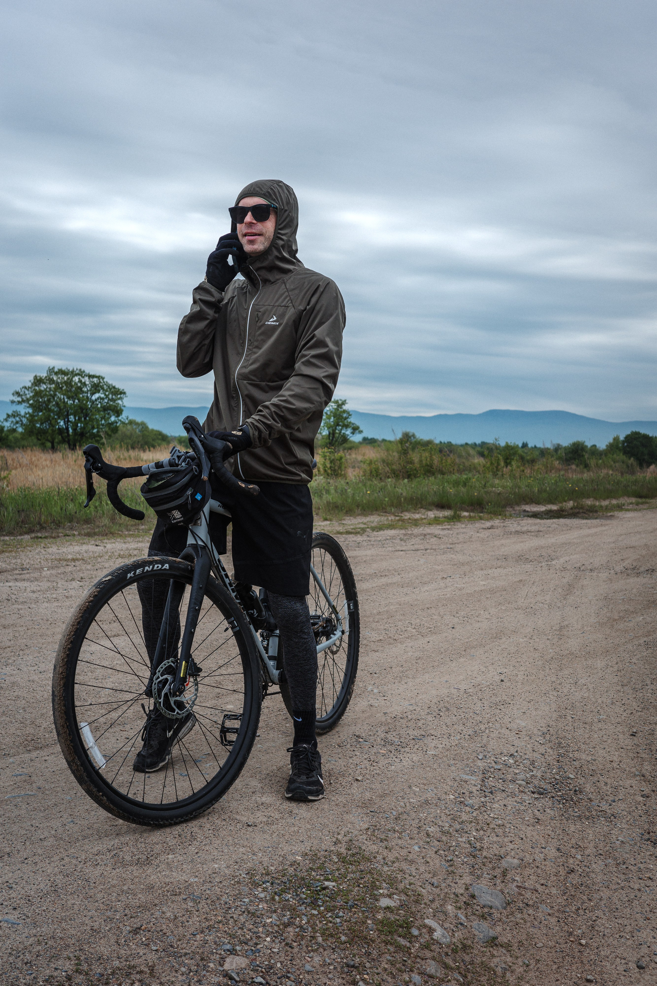С Димой Уссурийский остров. Фото журналист