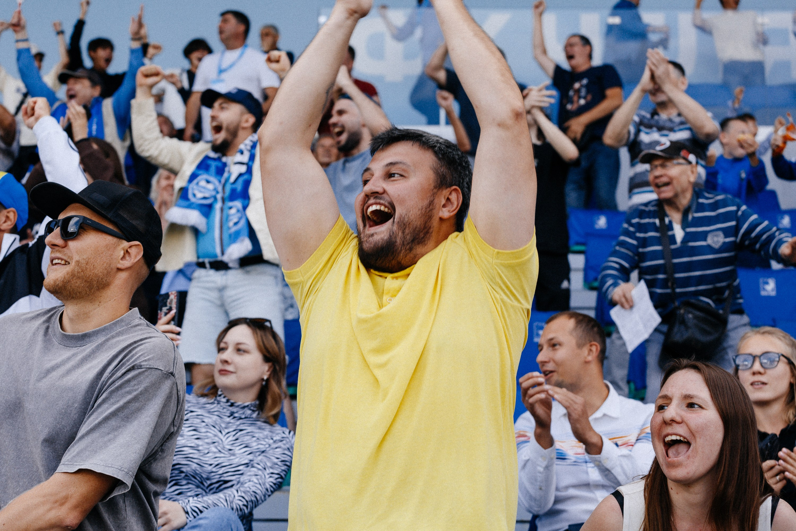 ФК ЧЕЛЯБИНСК Х ФК ВОЛГА. Репортажный фотограф Макс Брагин