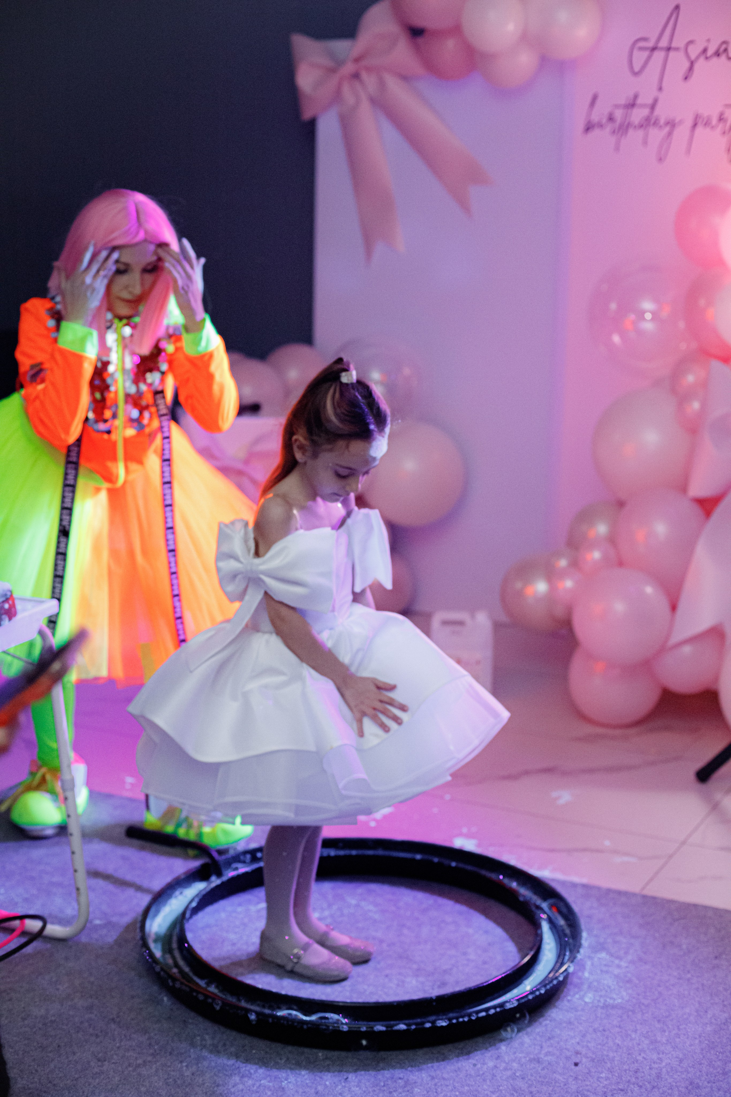 ASIA'S BIRTHDAY PARTY. Photokarish