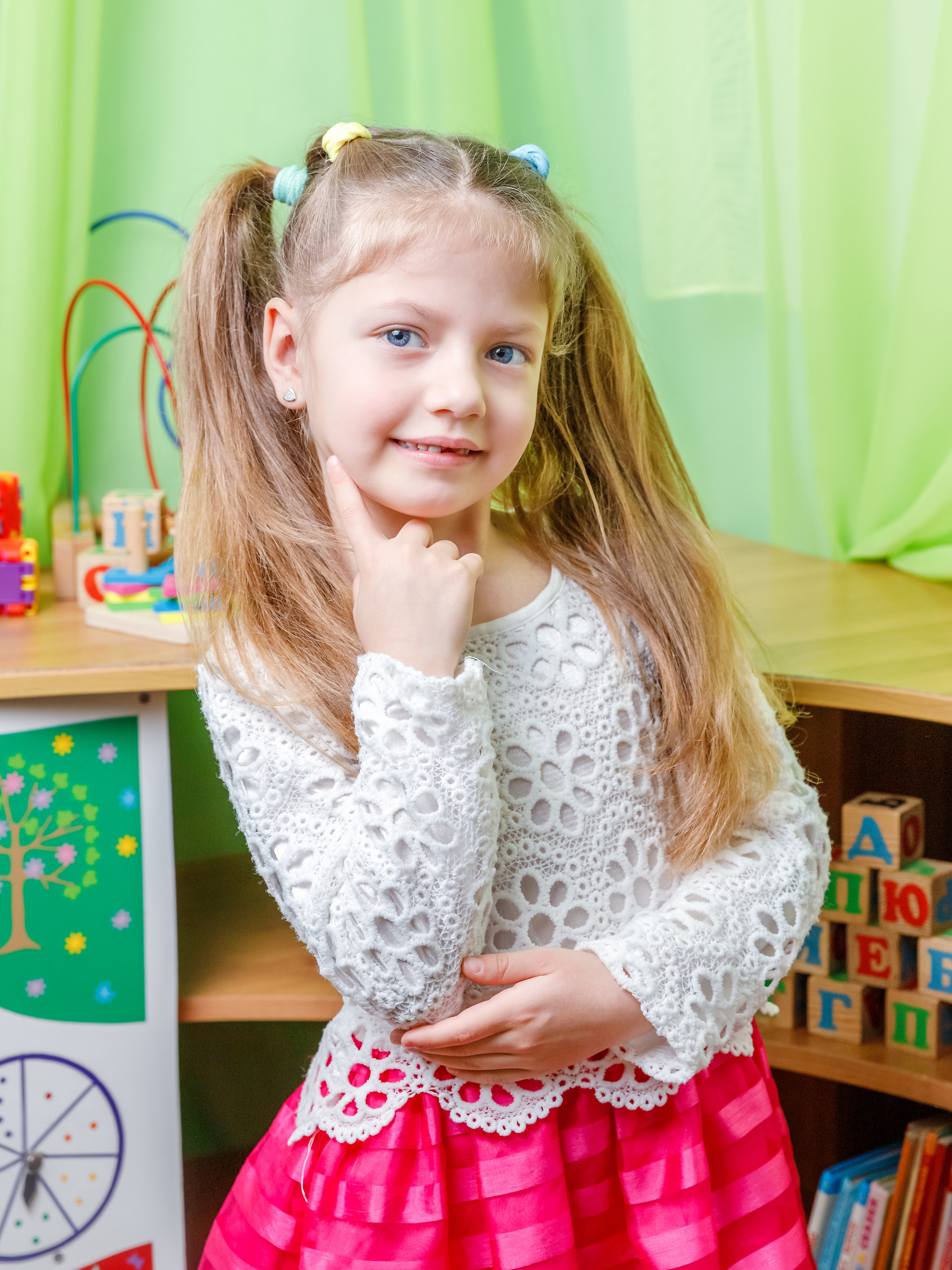 ПОРТРЕТЫ В ПОМЕЩЕНИИ. Марина Ушакова. Фотограф. Выпускные альбомы. г. Краснодар