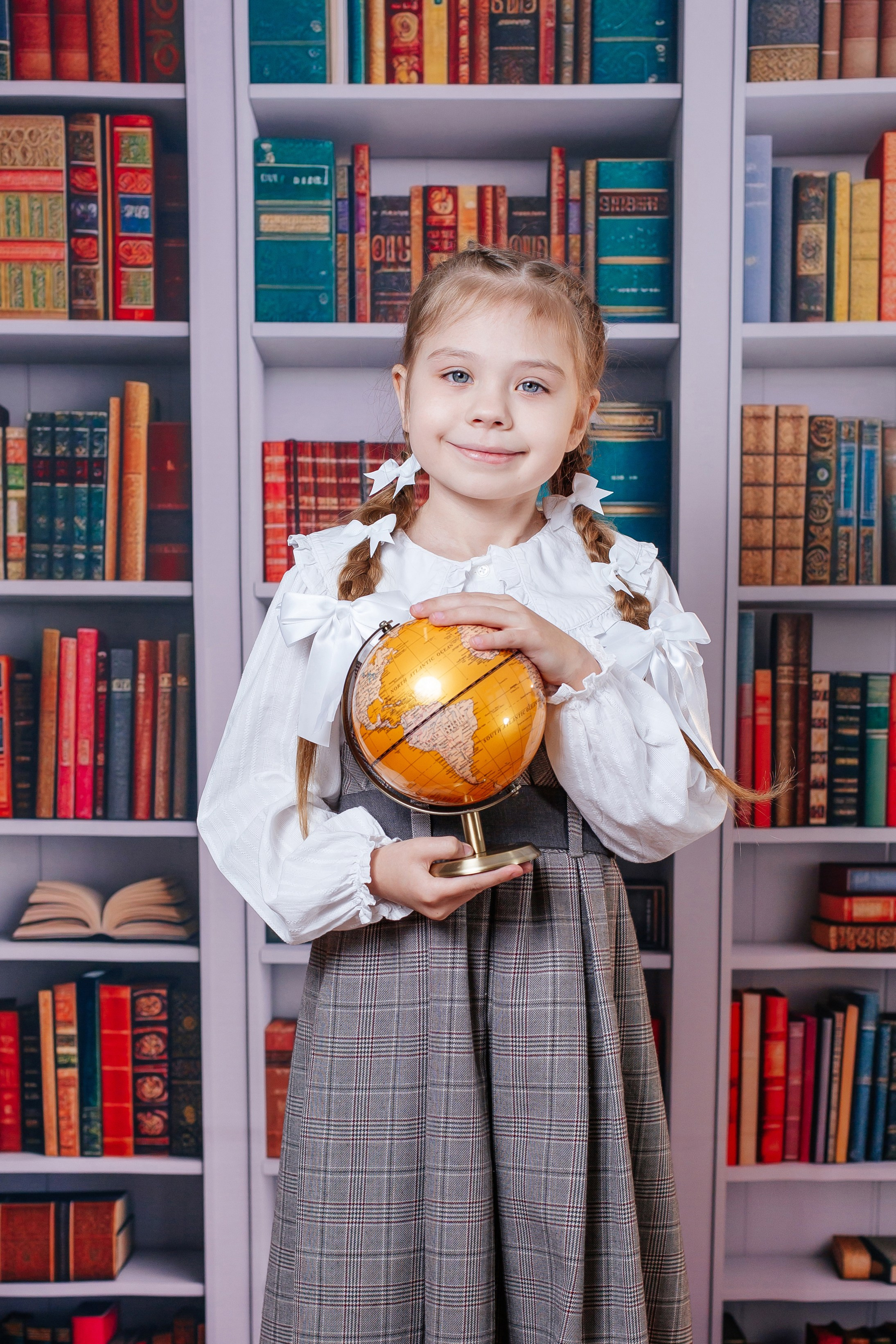 Стеллаж. Выездной проект. Фото дети. Выпускные альбомы Нижний Тагил