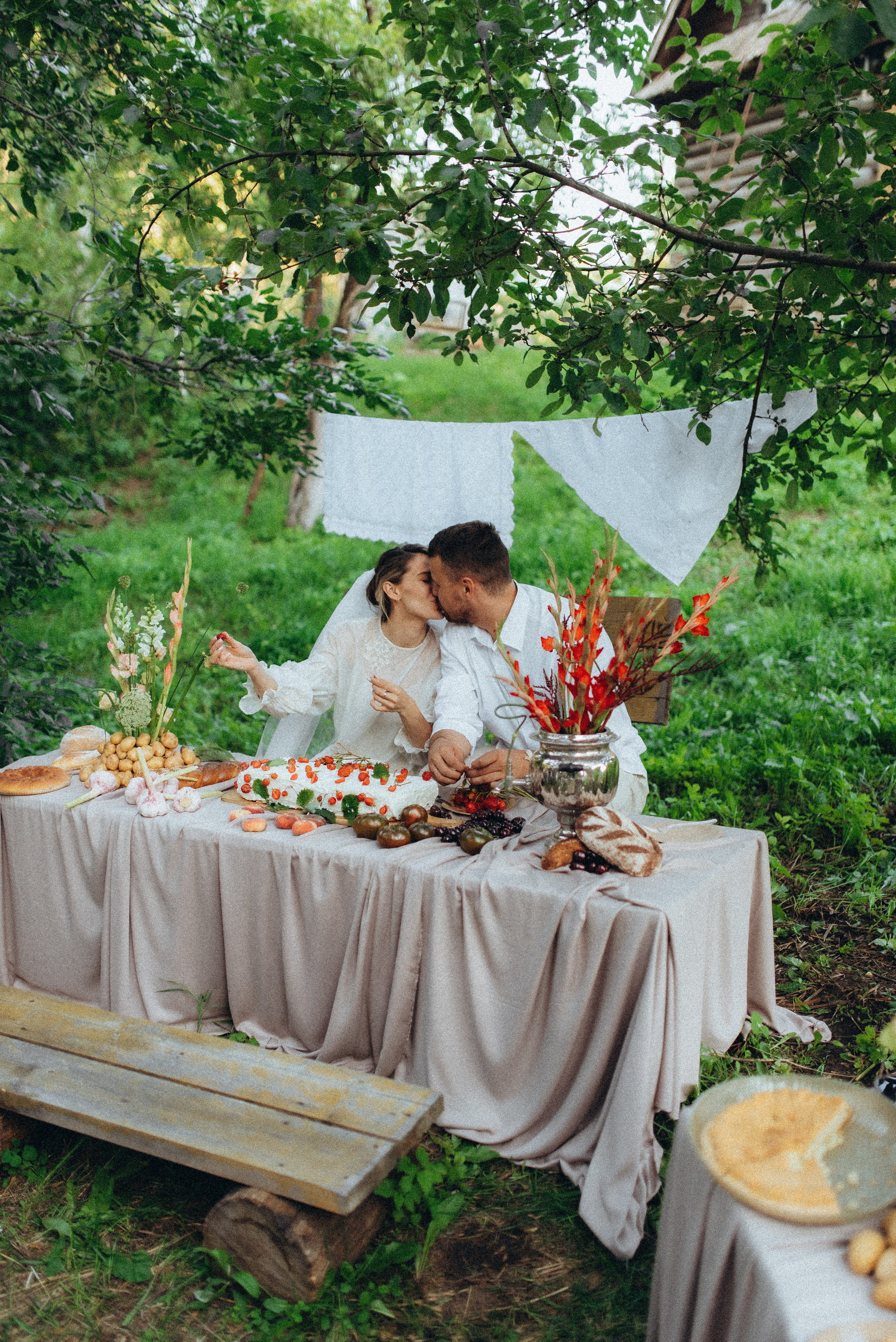 Свадьба на даче. Свадебный фотограф Анастасия Бударина