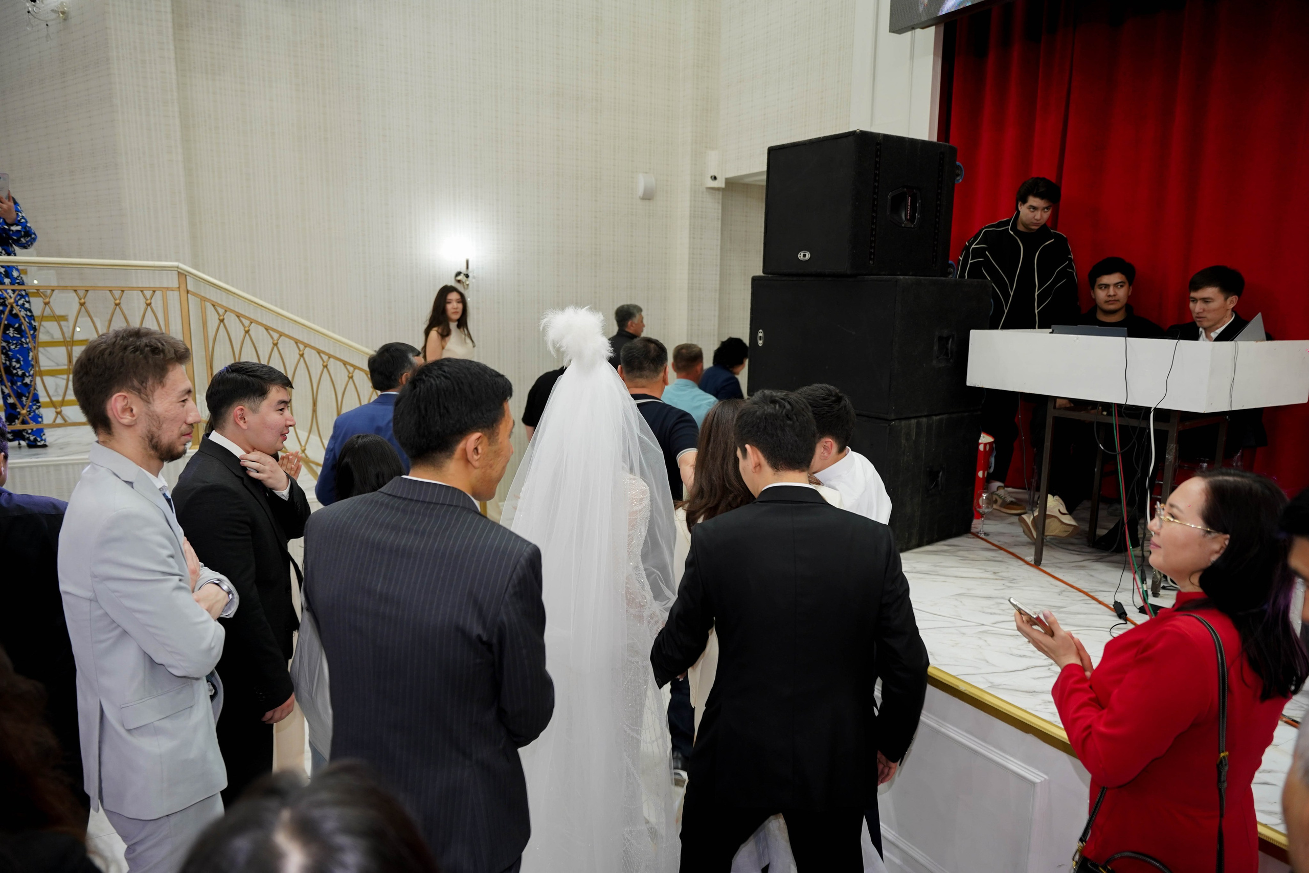 Dana uzatu. Фотограф Ернар Ержанов