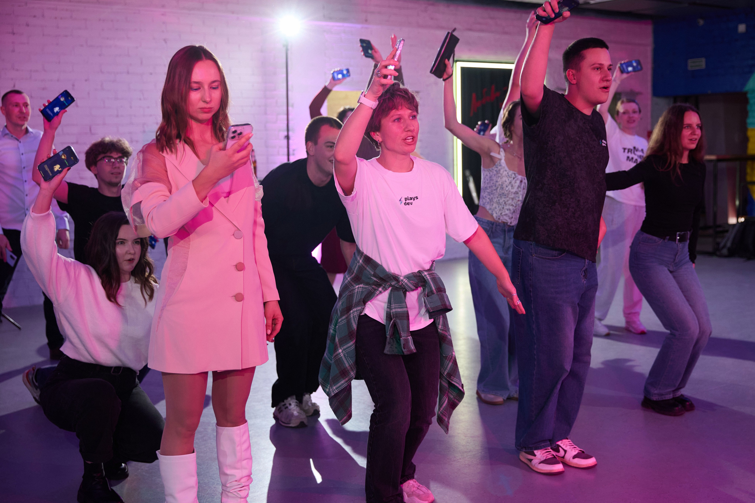 ДР PlayDevs. Свадебная, репортажная фотосъемка и видеосъемка в Минске. Илья и Юлия Ширмановы. Фотограф | Видеограф | Минск