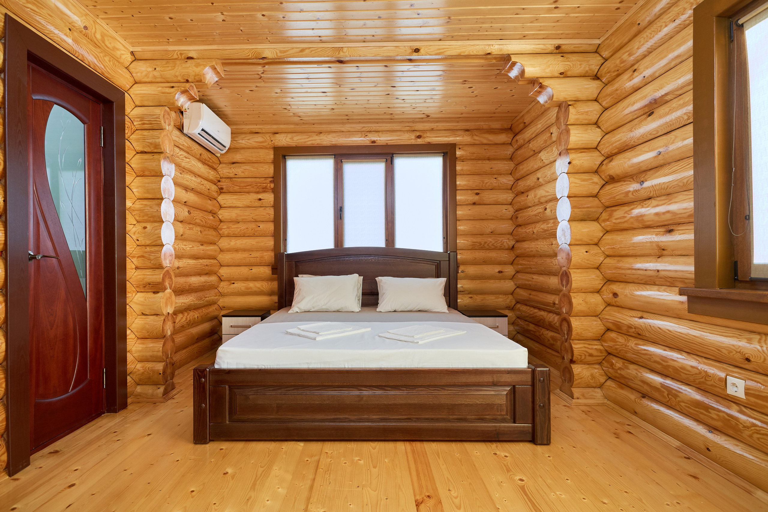 KRISNA ГУДАУТА. Семейный фотограф на крещение и венчание