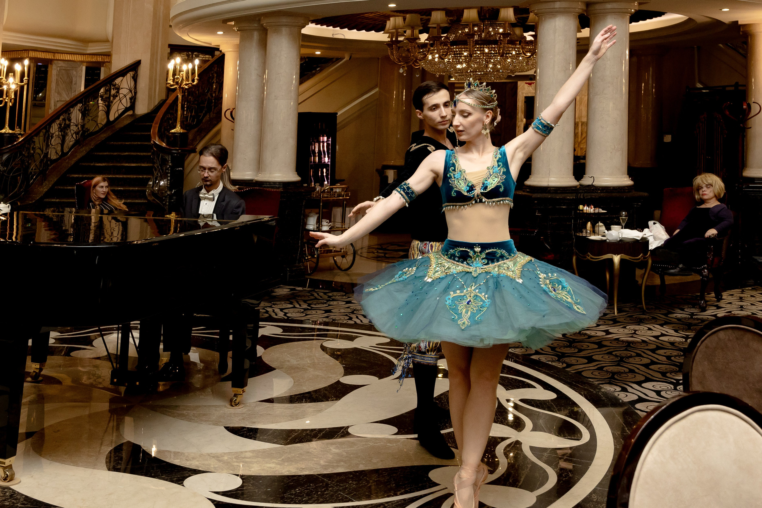 Чайная церемония в отеле «ST REGIS MOSCOW». Свадебный/Портретный фотограф снимаю в Москве