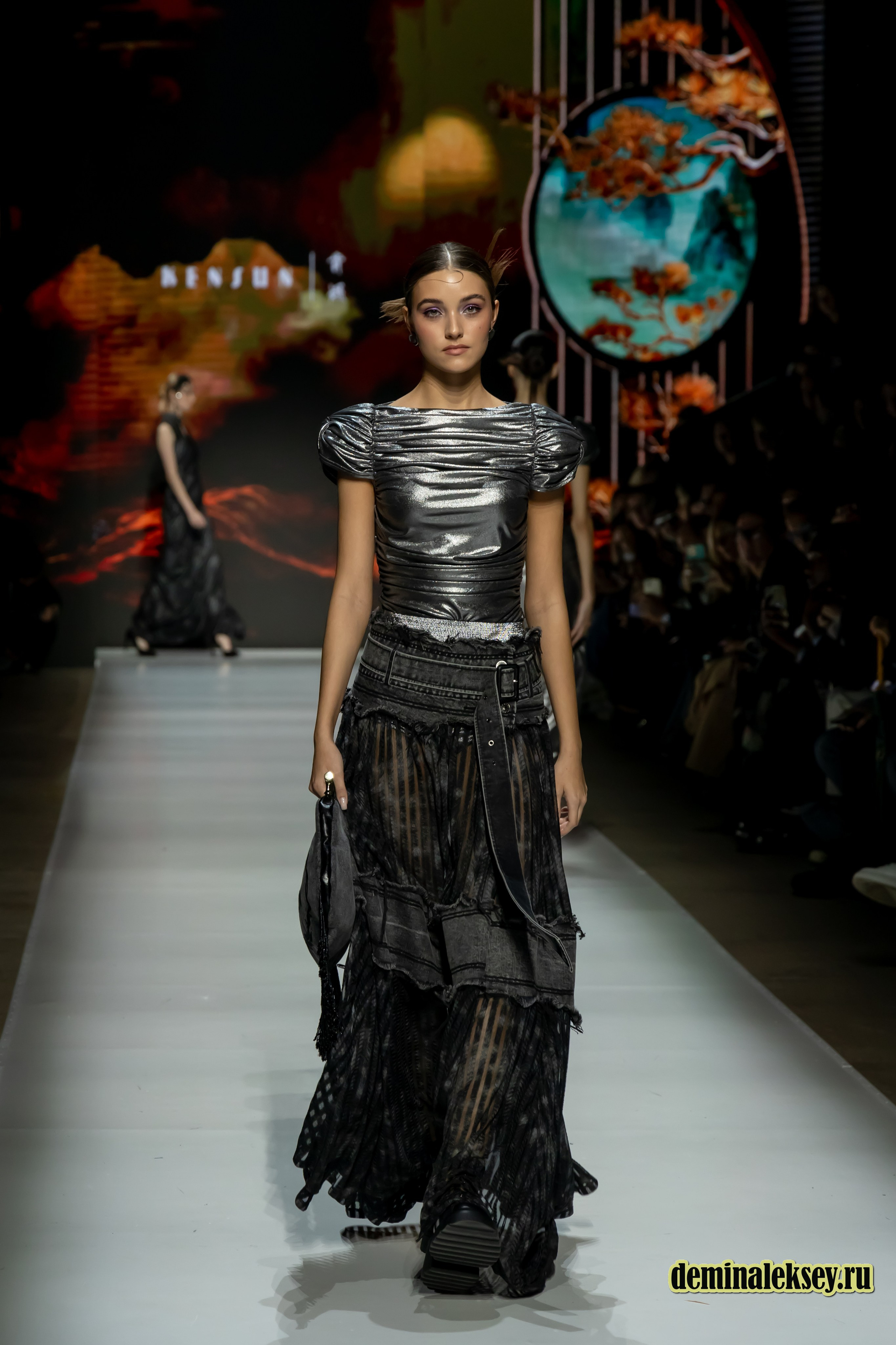 Московская неделя моды 2024 4 октября дизайнер KenSun Китай/China. Репортажный, семейный и студийный фотограф в Москве Демин Алексей