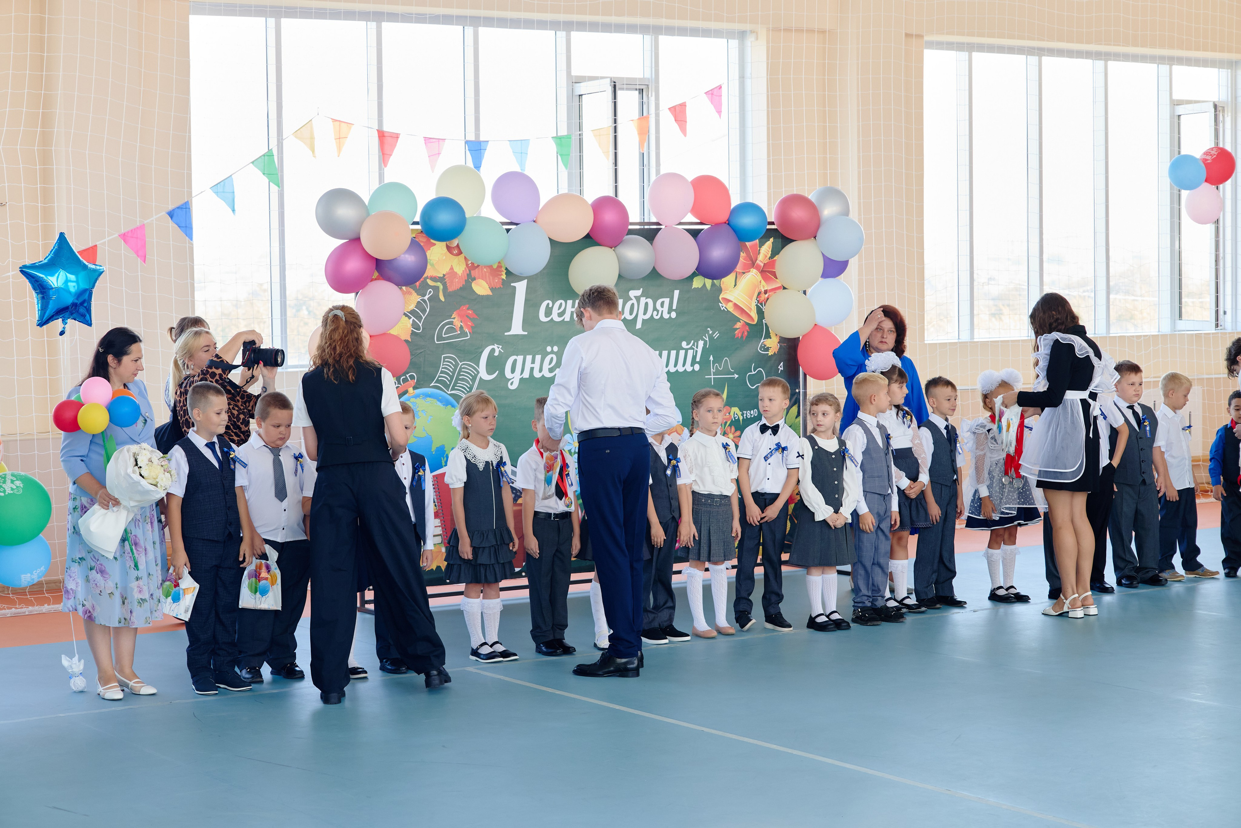 Съемка на 1 сентября. Фотограф Выпускные альбомы Таганрог Сергей Коробченко