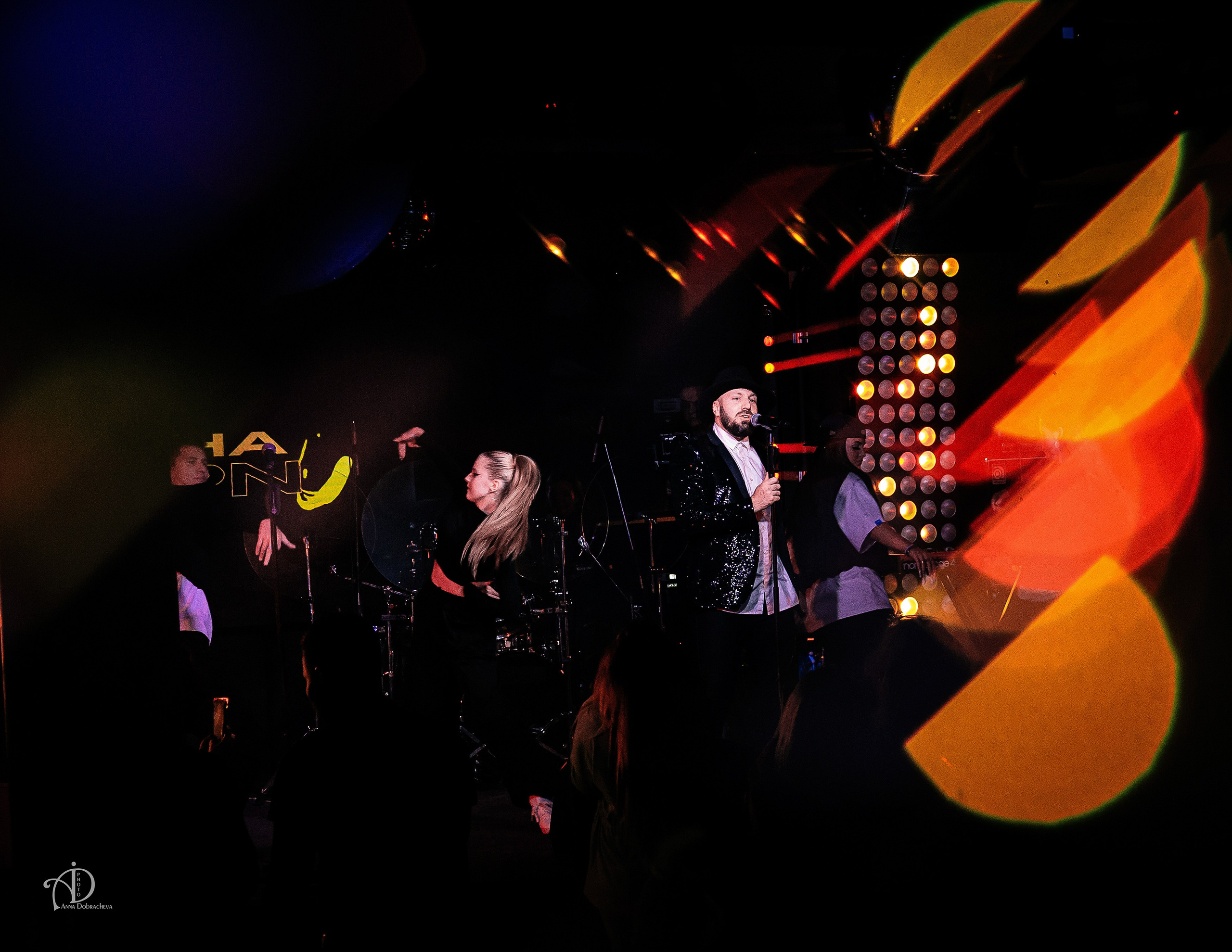 Sasha Born на премьере клипа  "Караваны снов"