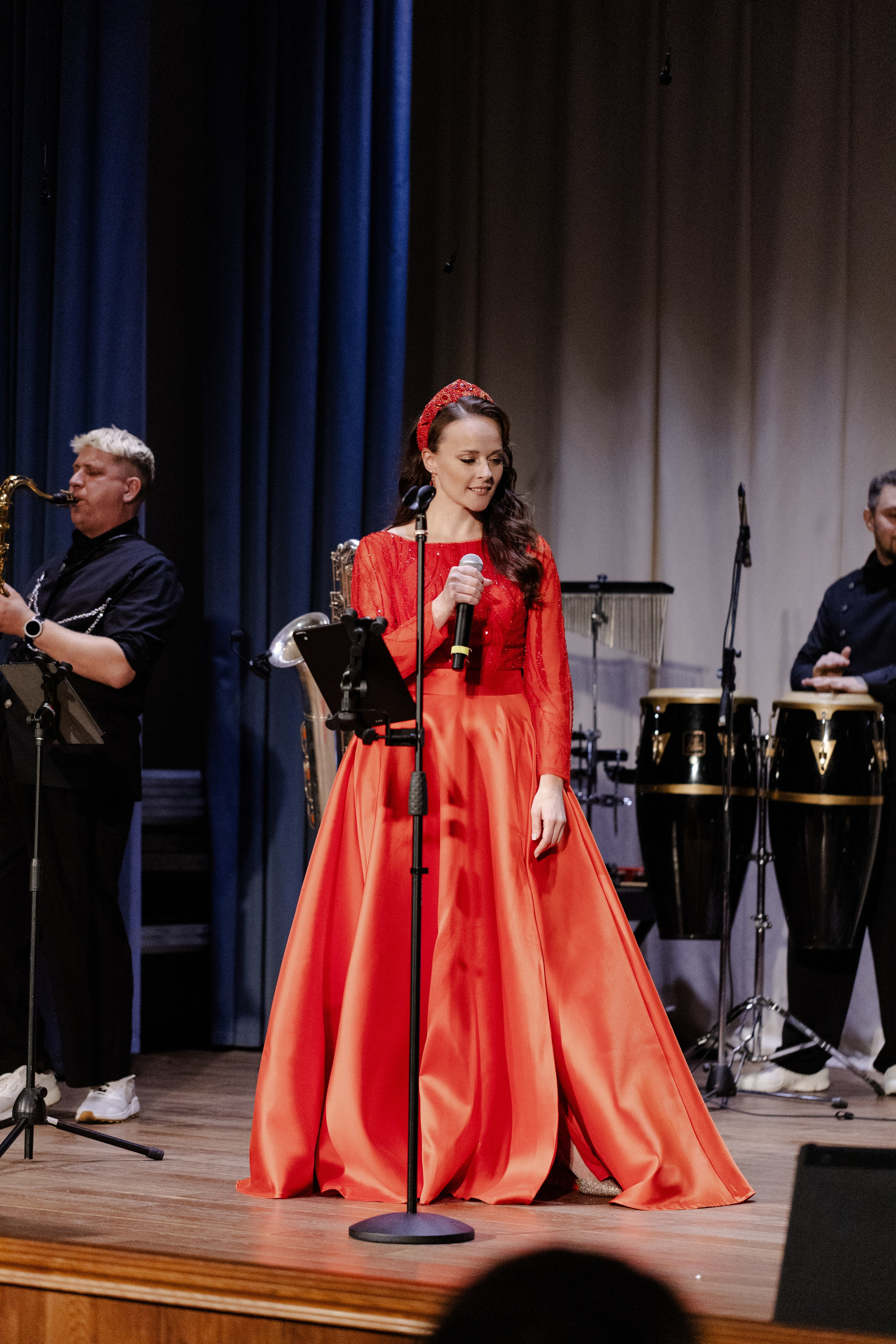 Сольный концерт 4.10. СУРОВЦЕВА project. Эстрадно-народный кавер-бэнд