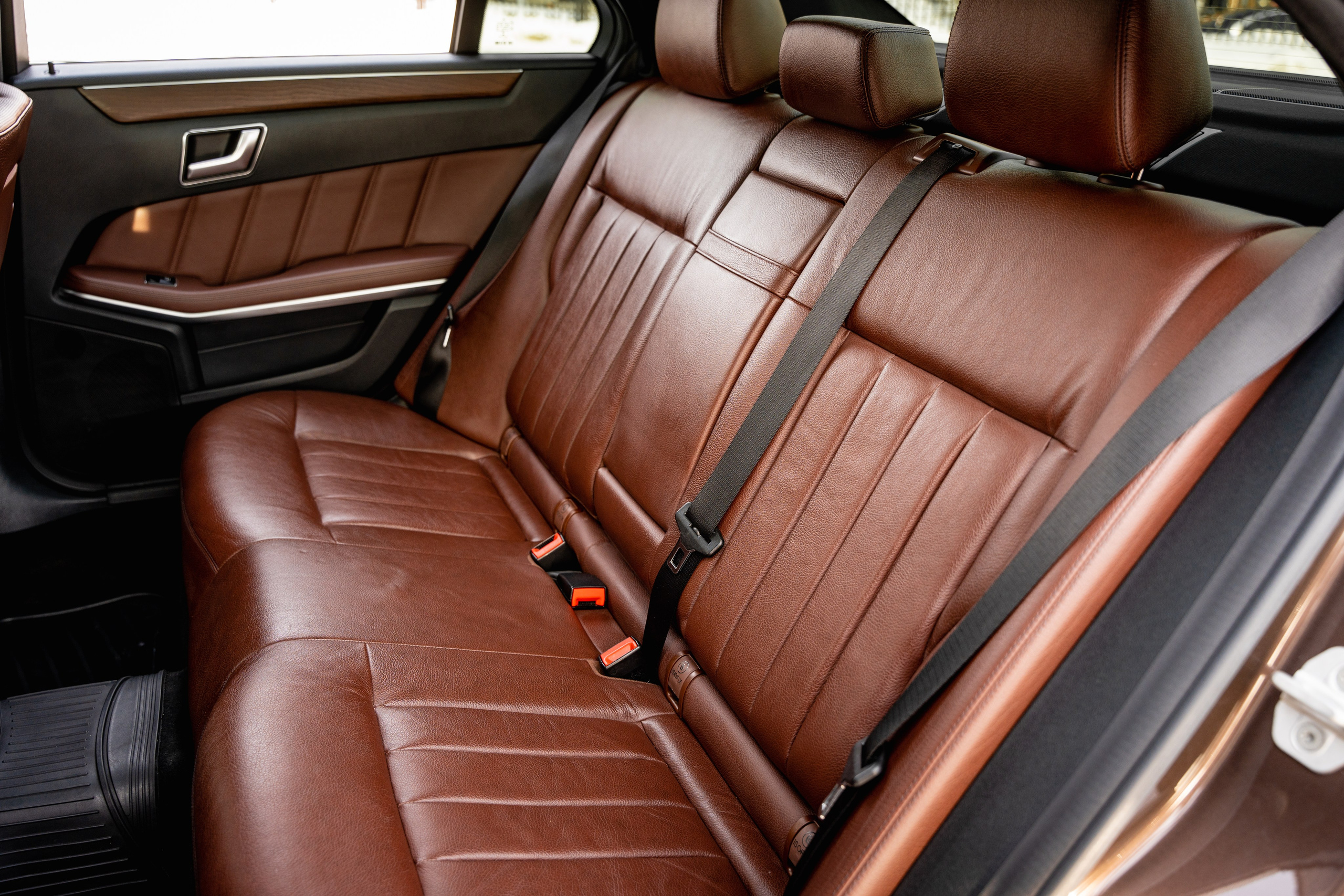 Mercedes E350. Станислав Тюрин Фотограф Москва. Индивидуальные и семейные фотосессии;