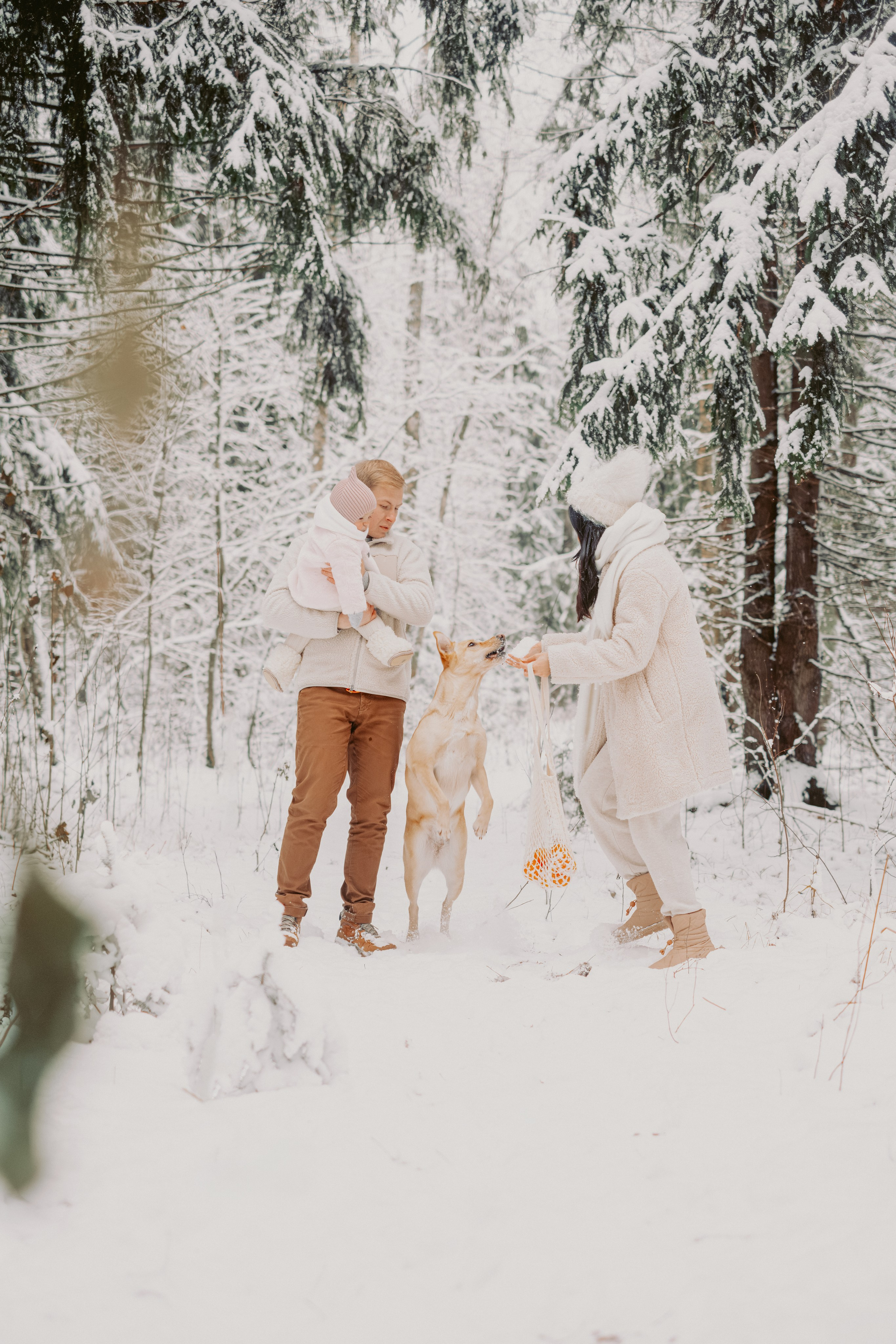Зимняя история Яны, Леши, Мии и Фанты. Семейный и детский фотограф в Санкт-Петербурге