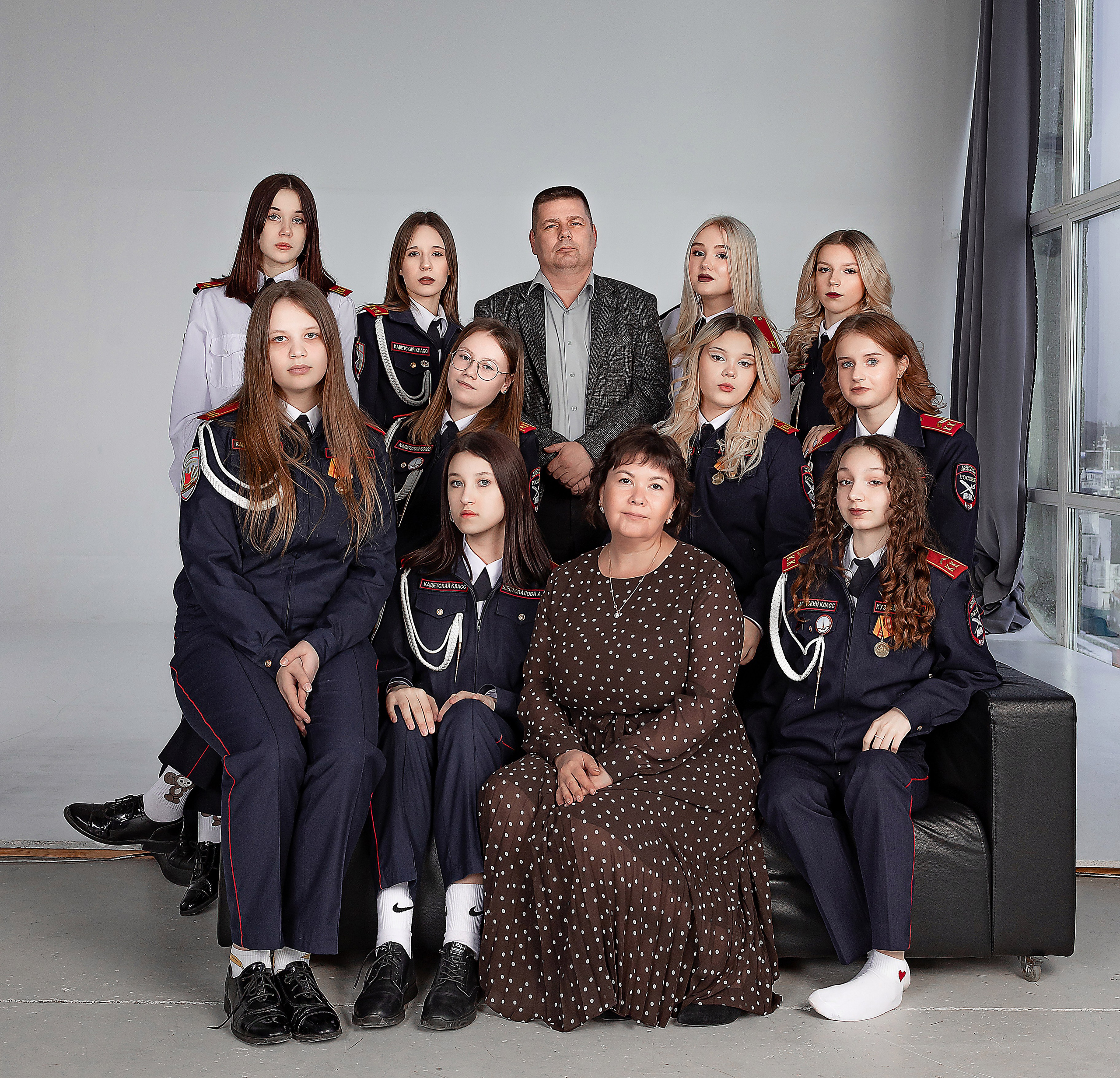 КАДЕТСКИЕ КЛАССЫ. LiveBook39 — студия выпускных альбомов Светланы Микишаниной в Калининграде