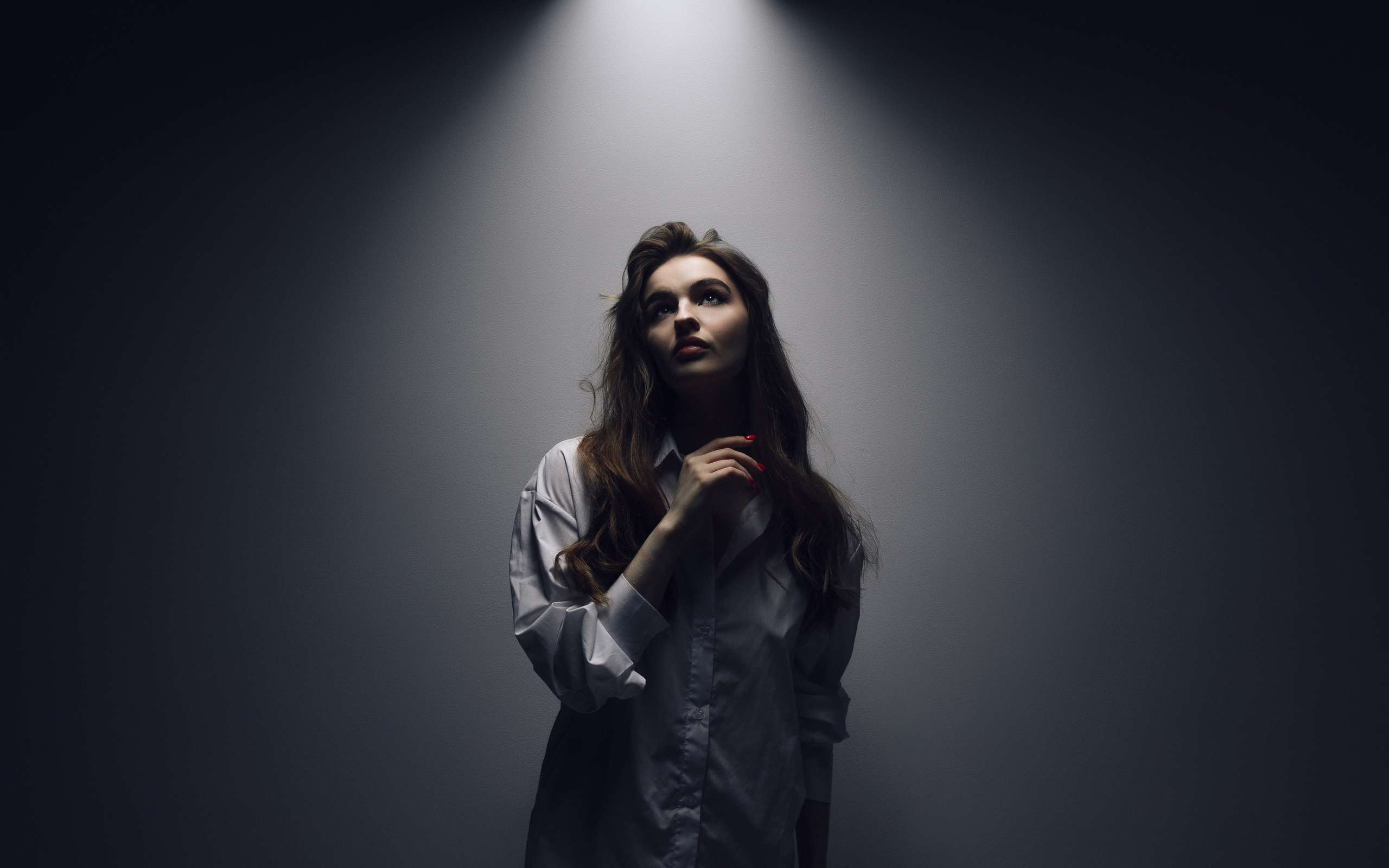 необычный свет один человек вспышка фотостудия