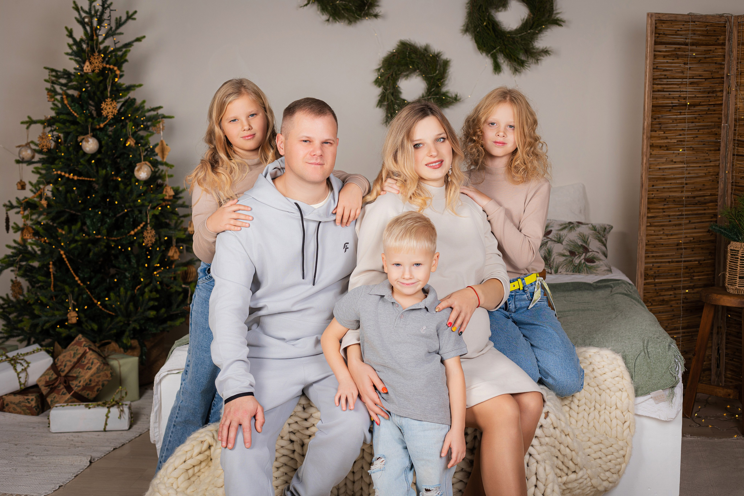 Анна, Игорь, Влада, София и Глеб. Фотограф ВИКА МЕДУЗА