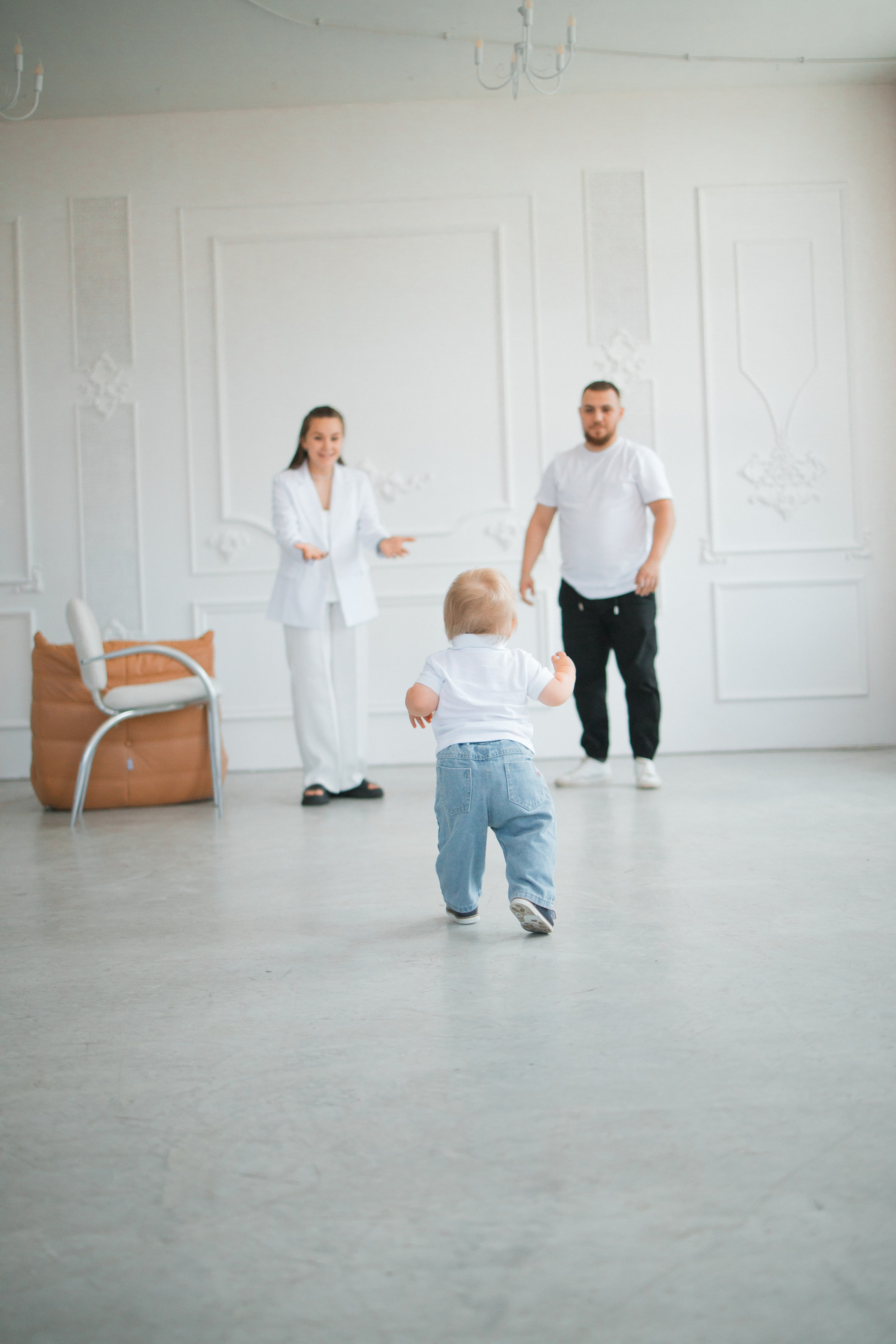 Фотосессия с ребенком в фотостудии. Выпускные альбомы в Серпухове