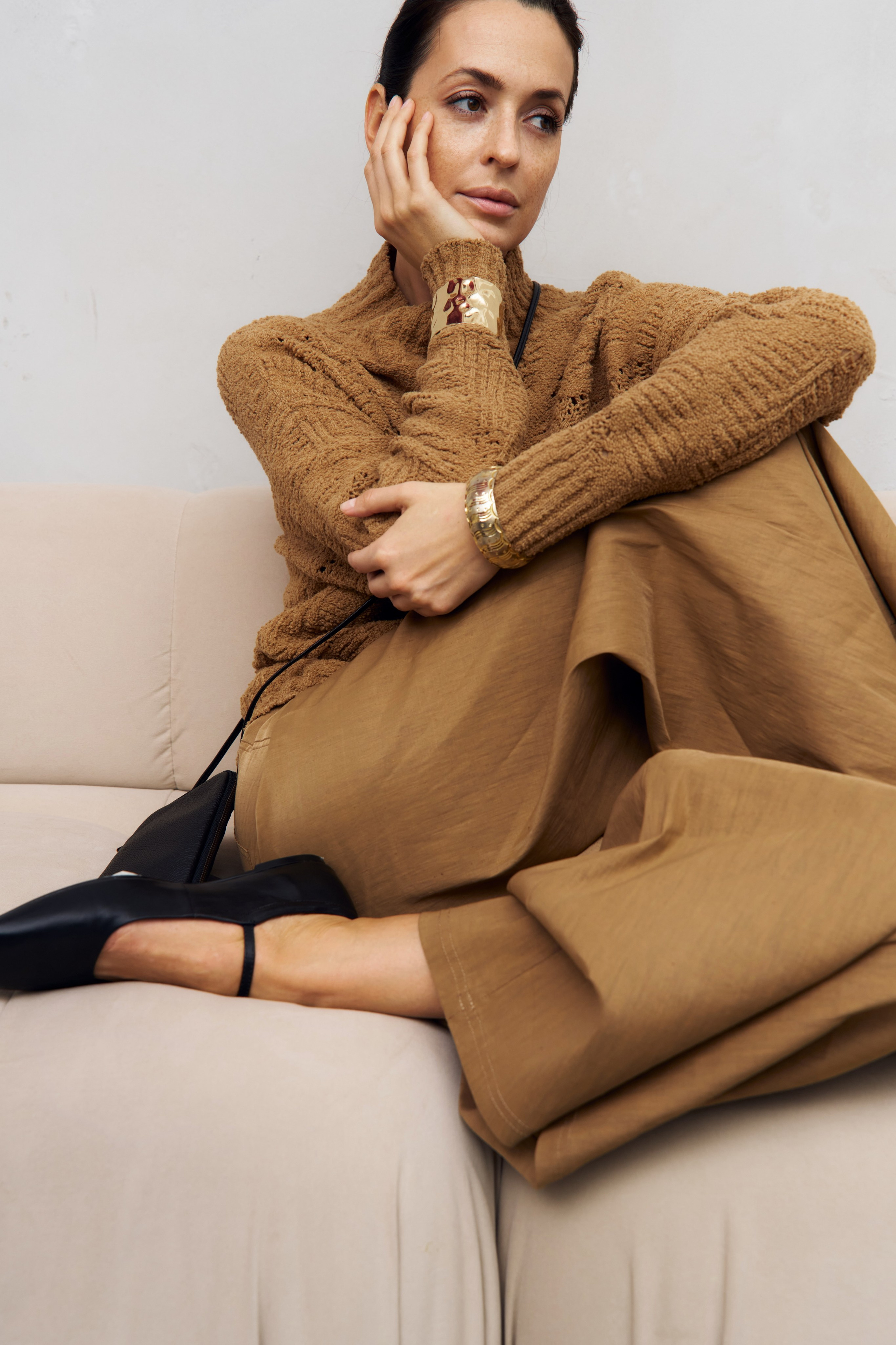 COLETTE ADONY. Главная