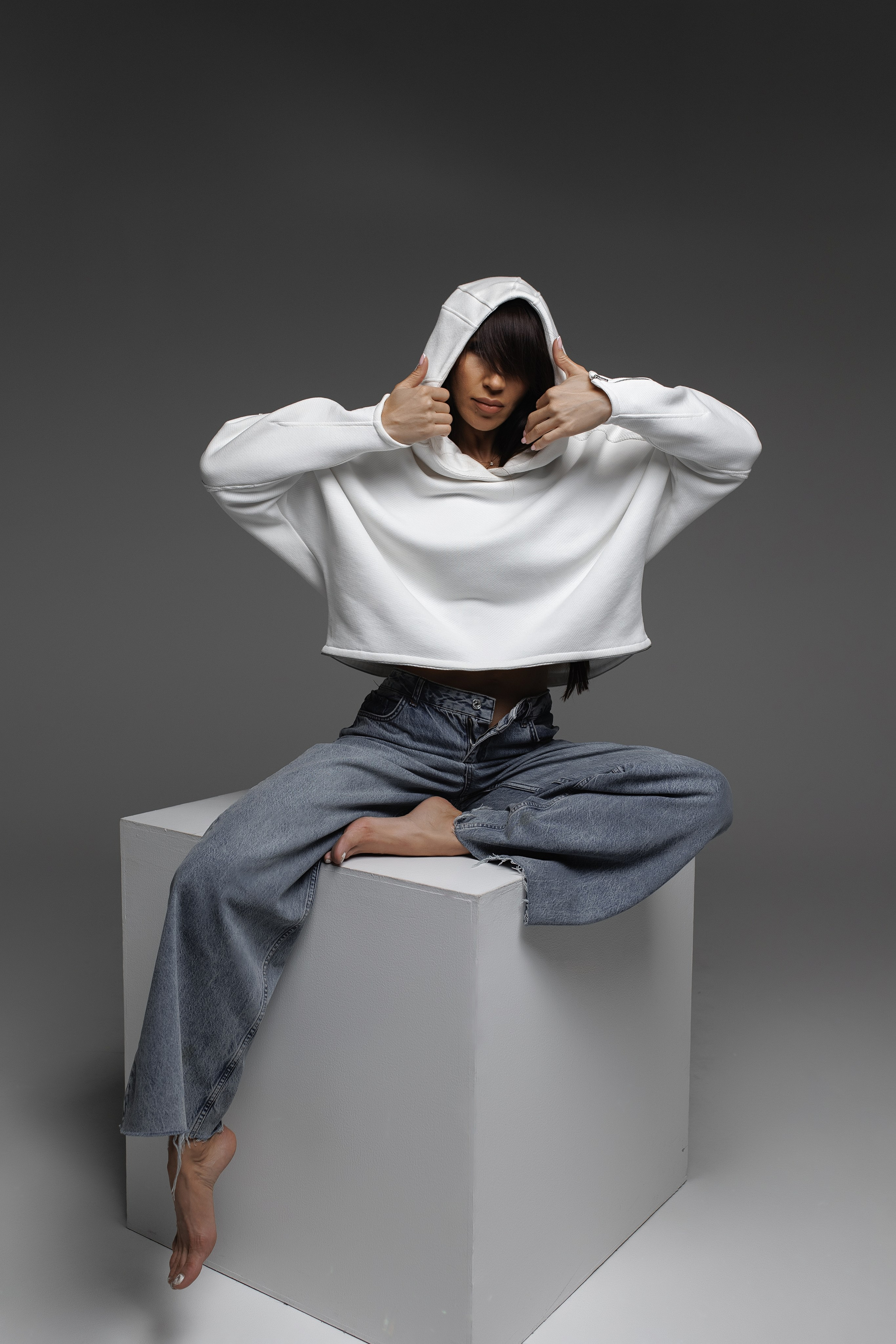 Фотосессия в студии для магазинов и сайтов одежды и косметики. Фотограф в Краснодаре Анна Худокормова. Свадебные, семейные, детские фотосессии