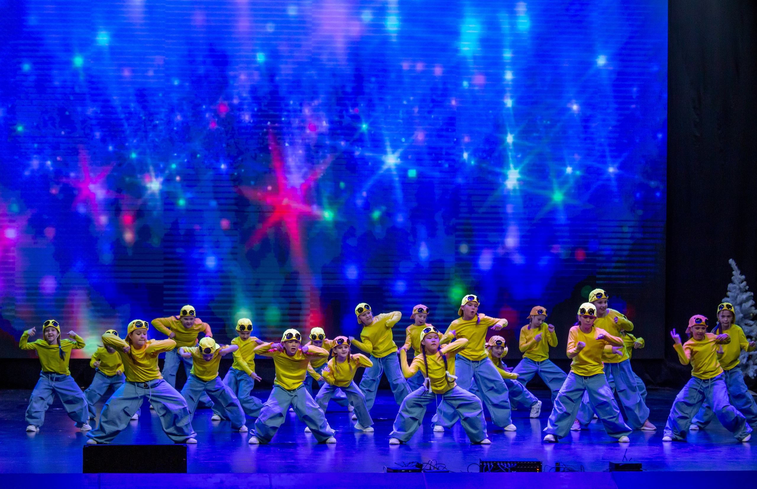 Концерт детской танцевальной школы. Репортажный, семейный, свадебный, портретный фотограф