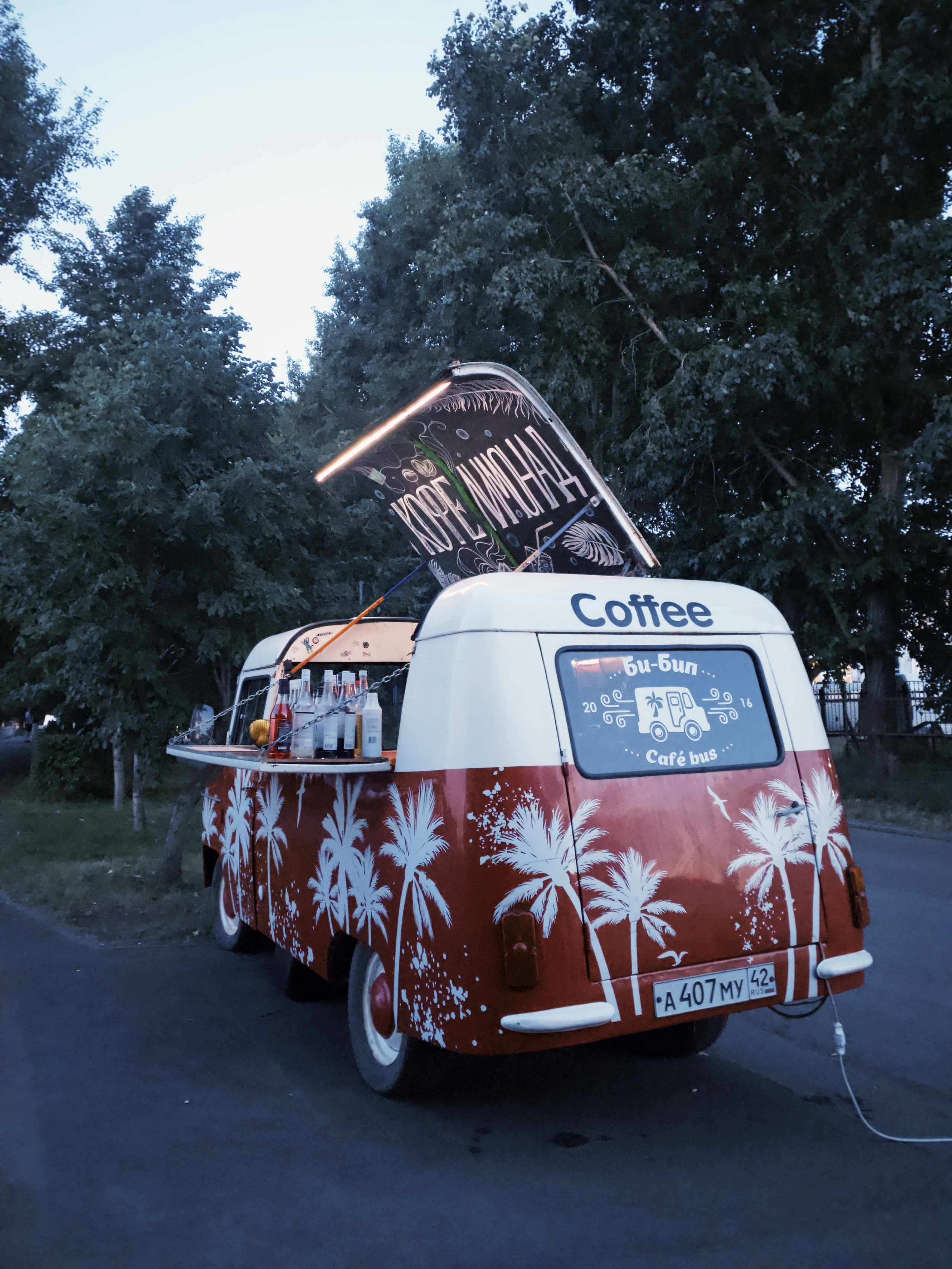 Iphone. Photographer in Turkey — Dari N