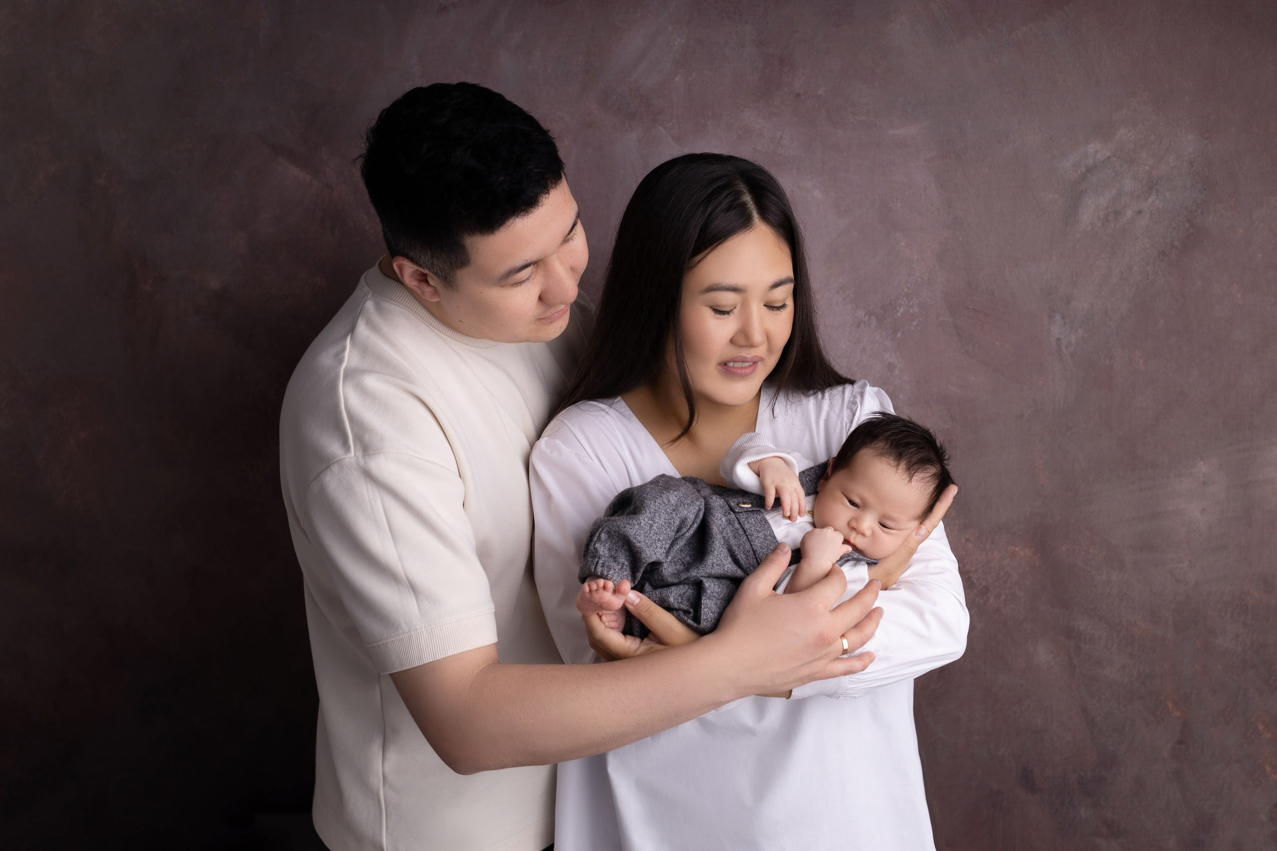 Семейные кадры от Elvira Kamaeva. Фотограф новорожденных малышей в Омске и Омской области Эльвира Камаева