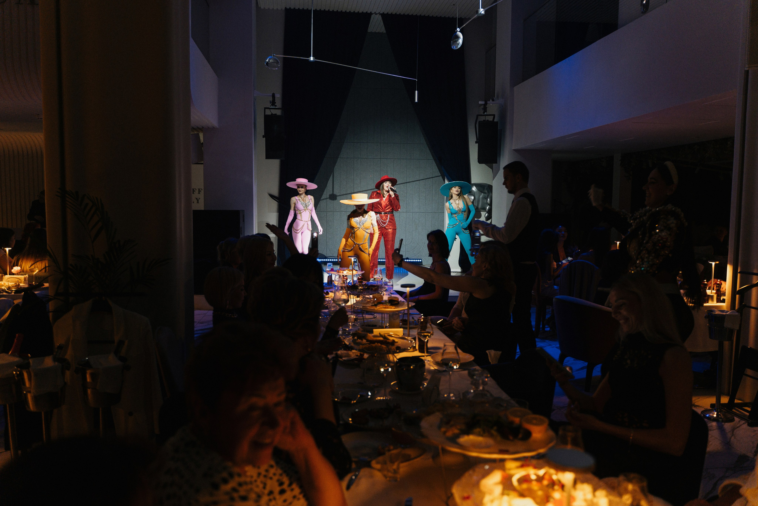 11 мая (суббота). BENUAR Restaurant