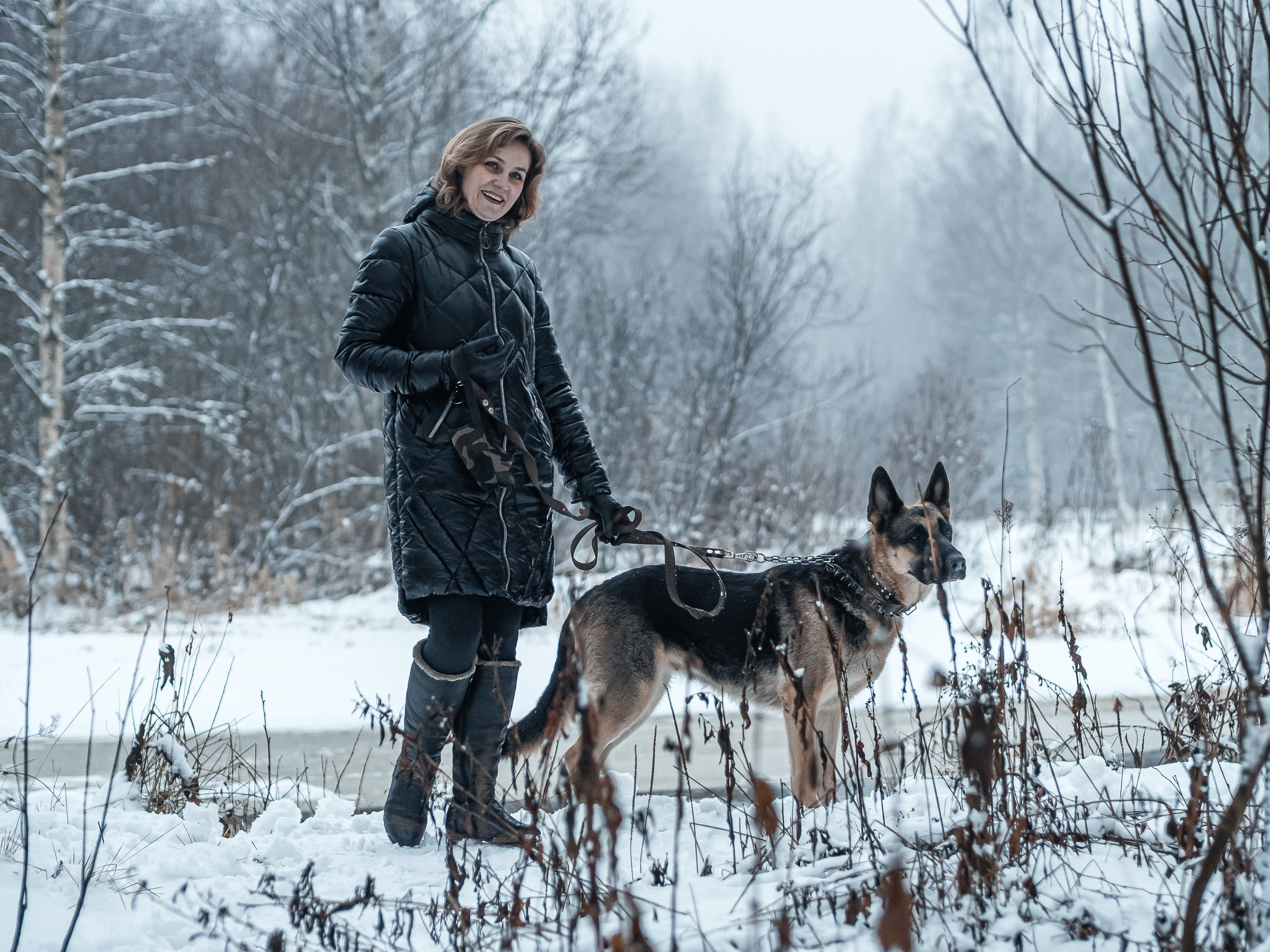 фотопрогулка, фотосессия женщин на природе, фотосессия с собакой на улице, 