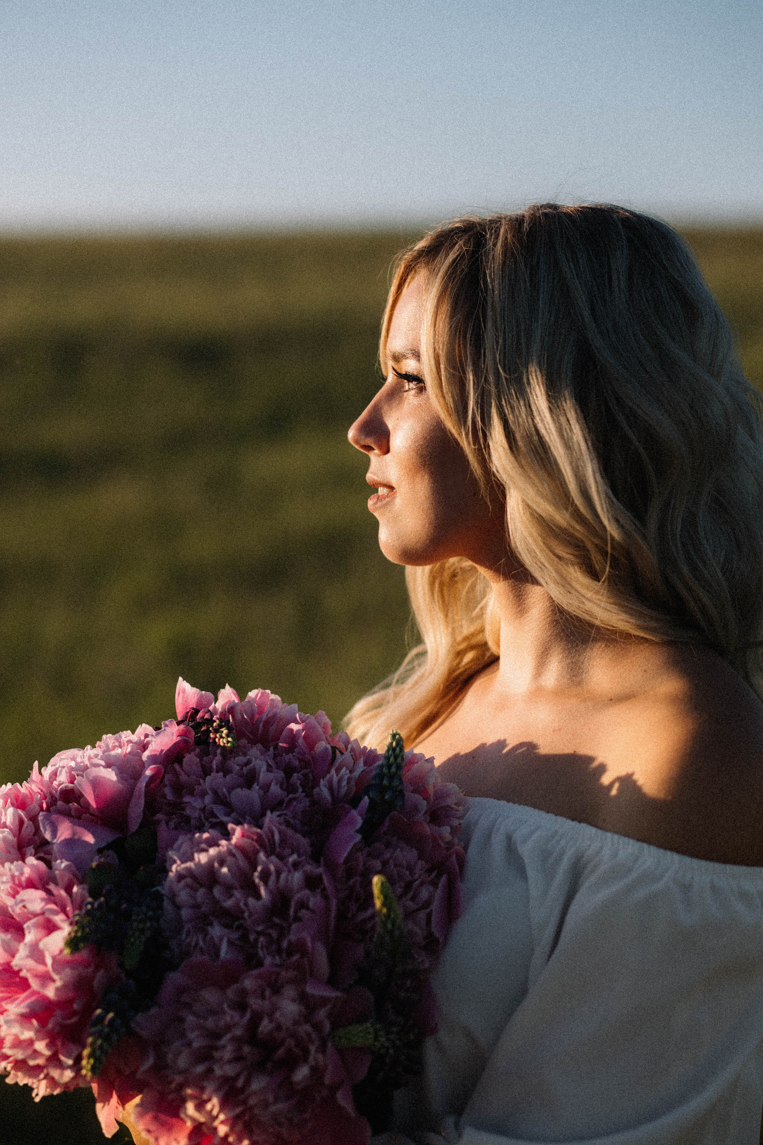 Любовь и пионы. Фотограф Регина Даниловна Усть — Катав