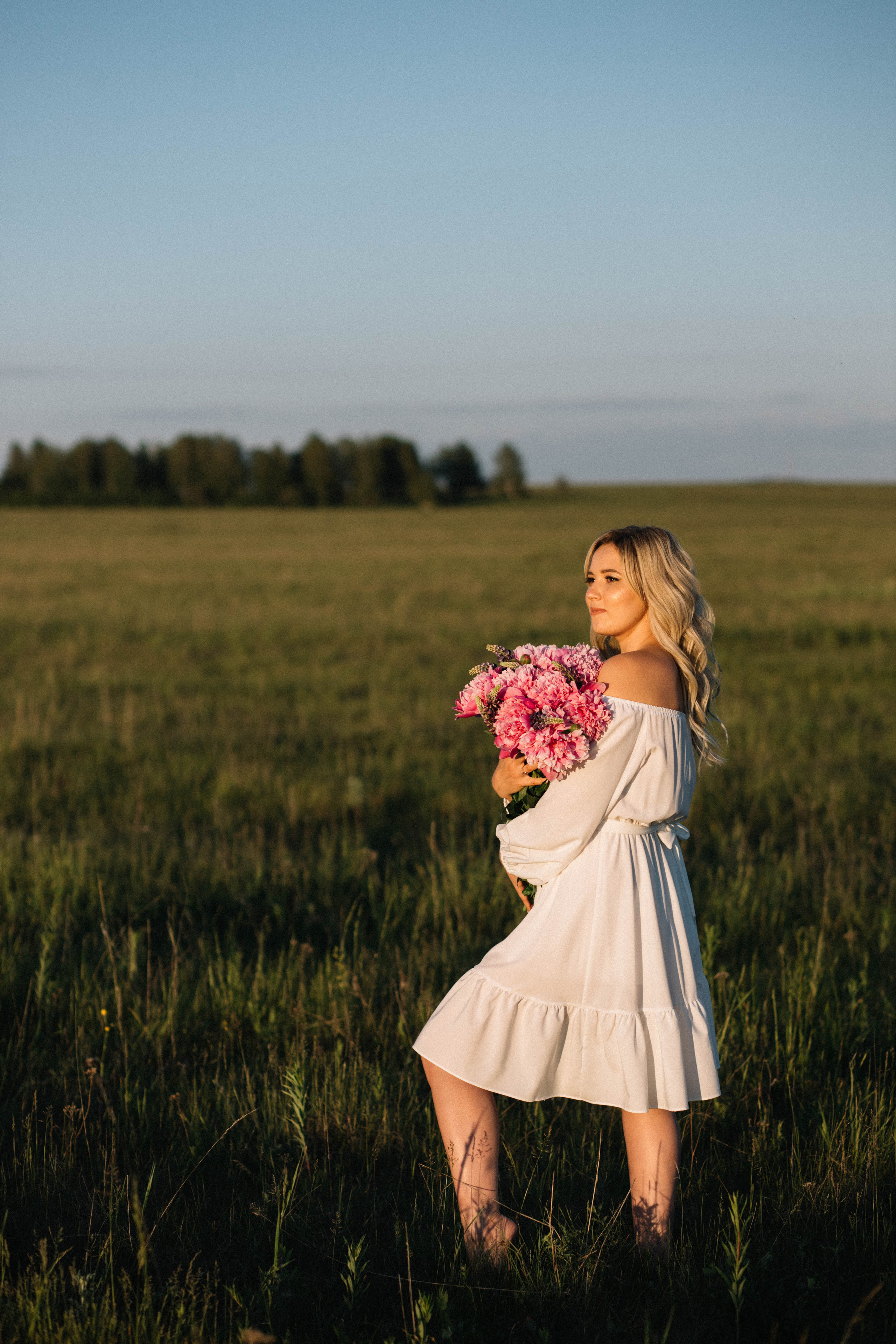 Любовь и пионы. Фотограф Регина Даниловна Усть — Катав