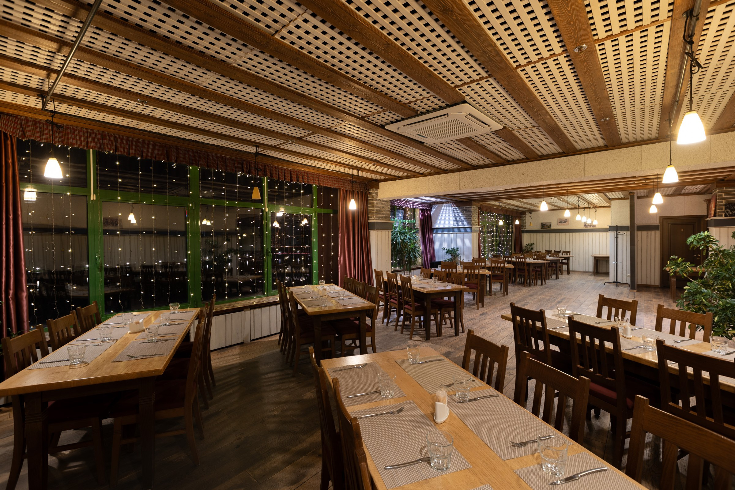 Съемка ресторана PAULANER в городе Краснодар. Архитектурный и интерьерный фотограф в Краснодаре | Дмитрий Демской