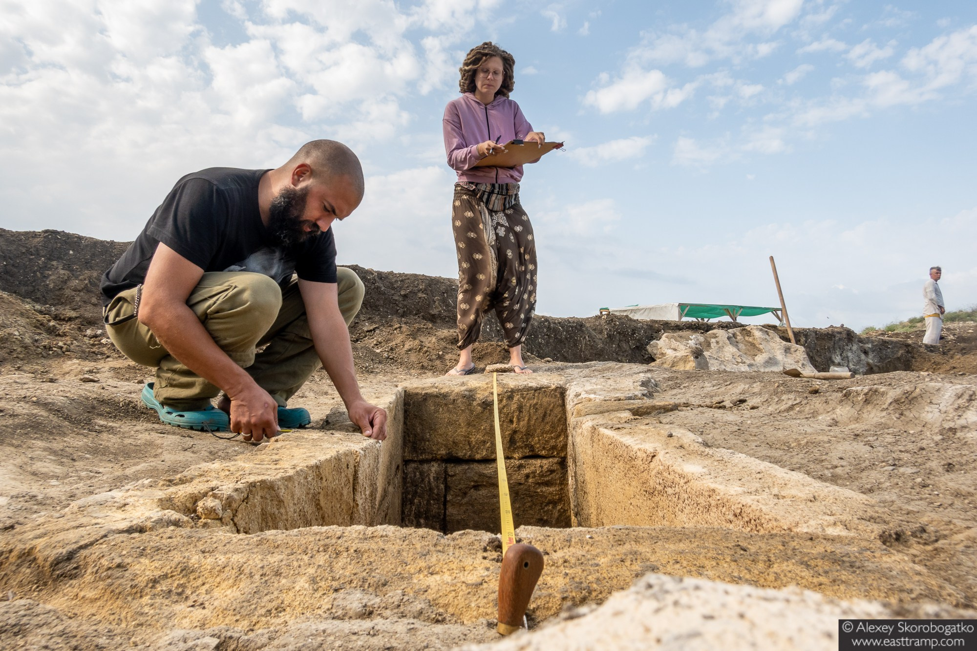 Археологические раскопки некрополя Кыз-Аул в Крыму. Фотограф Алексей Скоробогатько